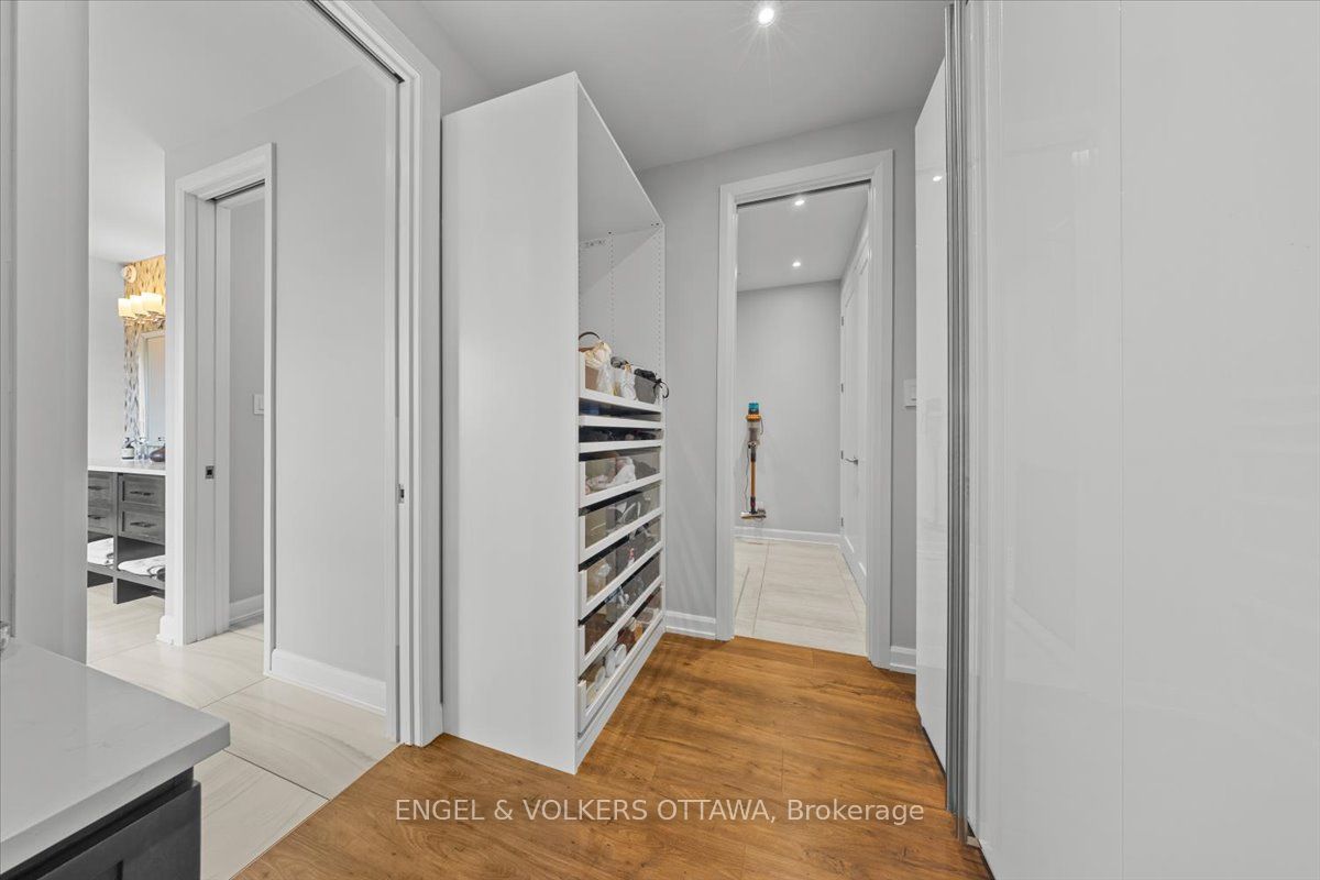 348 St-tropez Street Property Photo 29