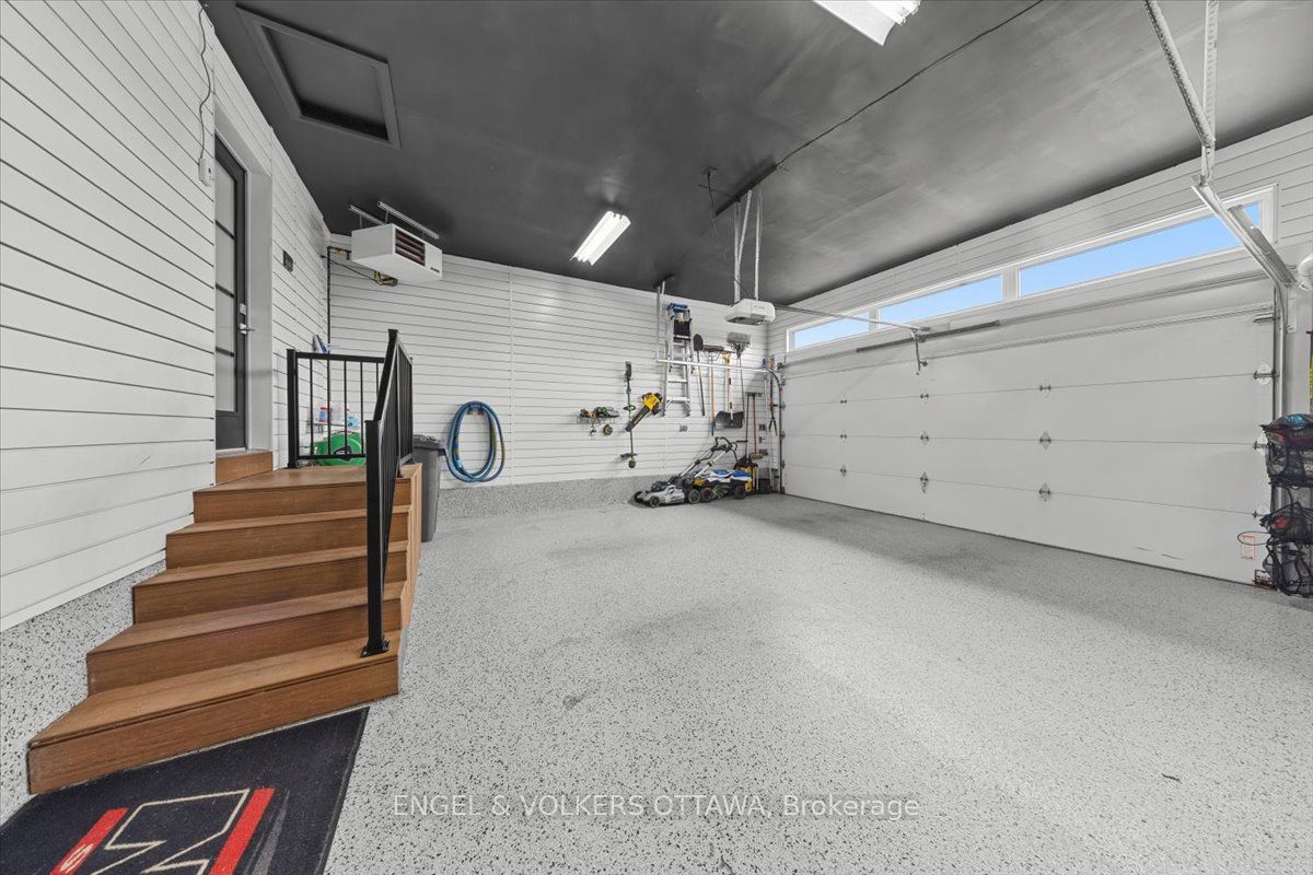 348 St-tropez Street Property Photo 48