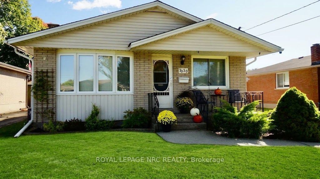 7030 Whitman Avenue Property Photo 3