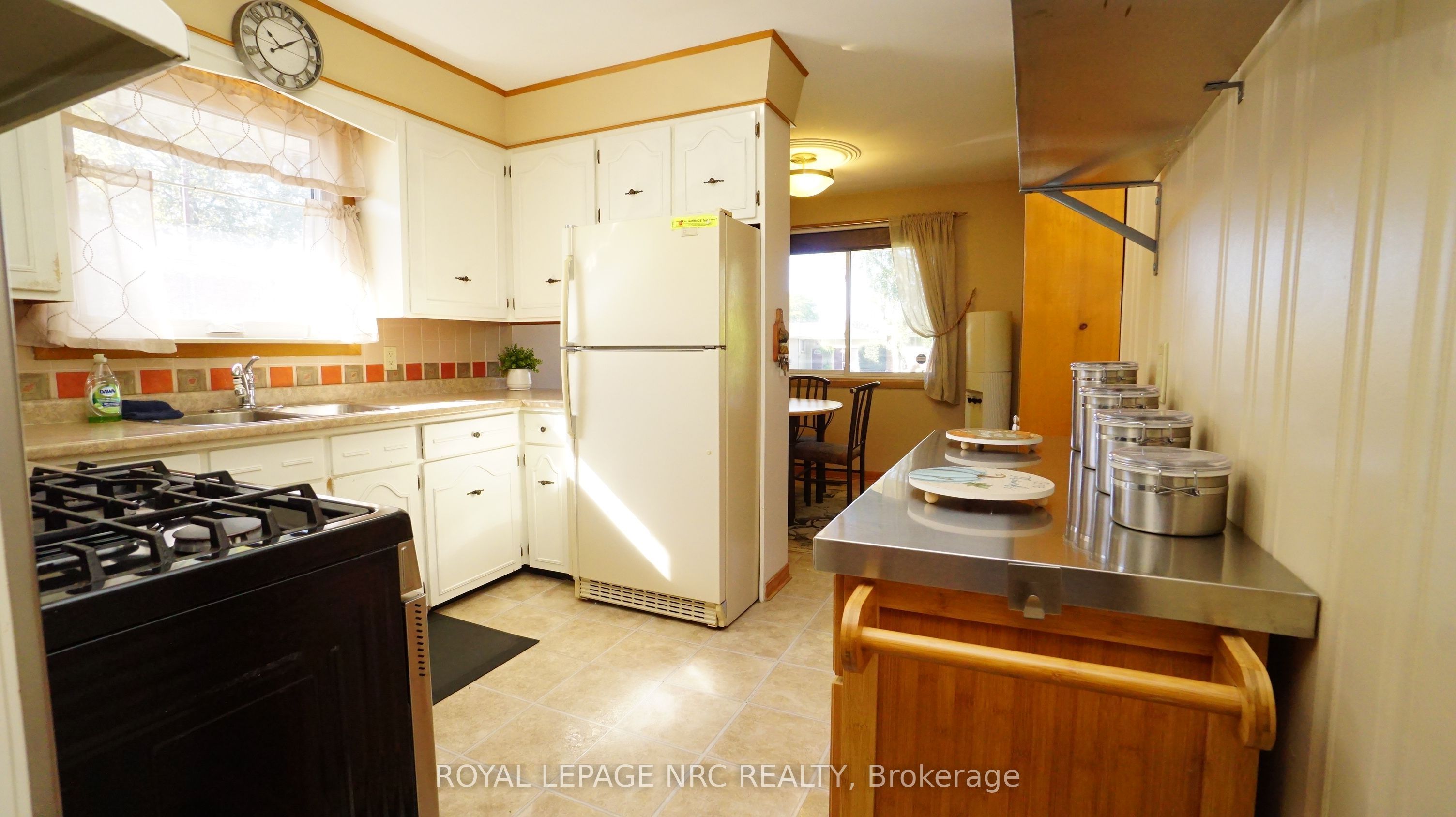 7030 Whitman Avenue Property Photo 15