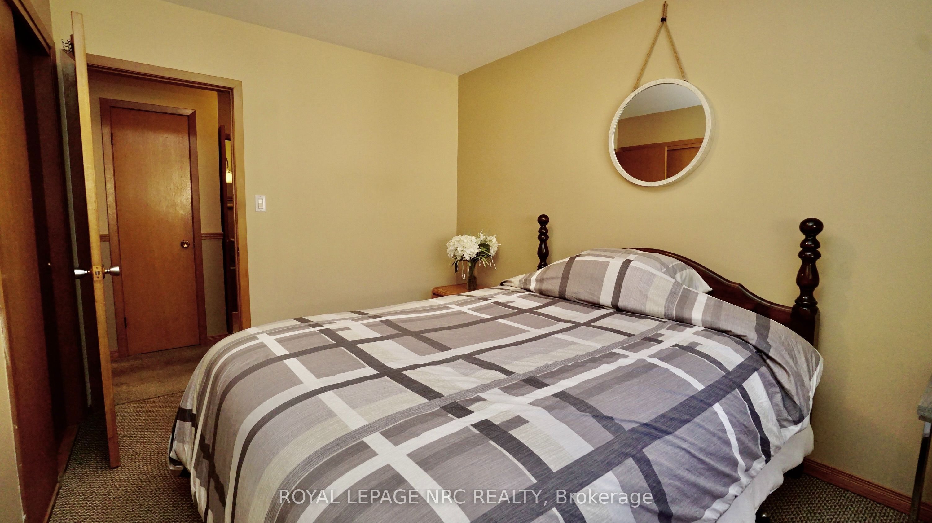 7030 Whitman Avenue Property Photo 20