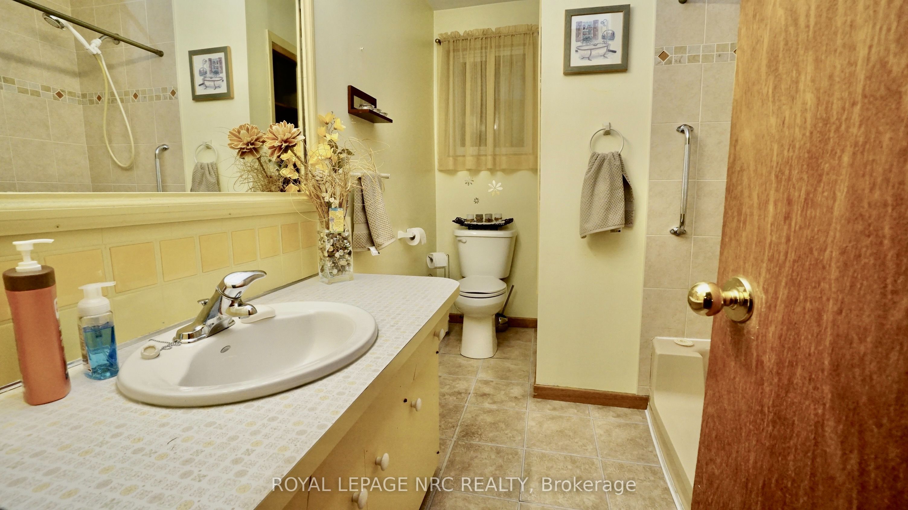 7030 Whitman Avenue Property Photo 25