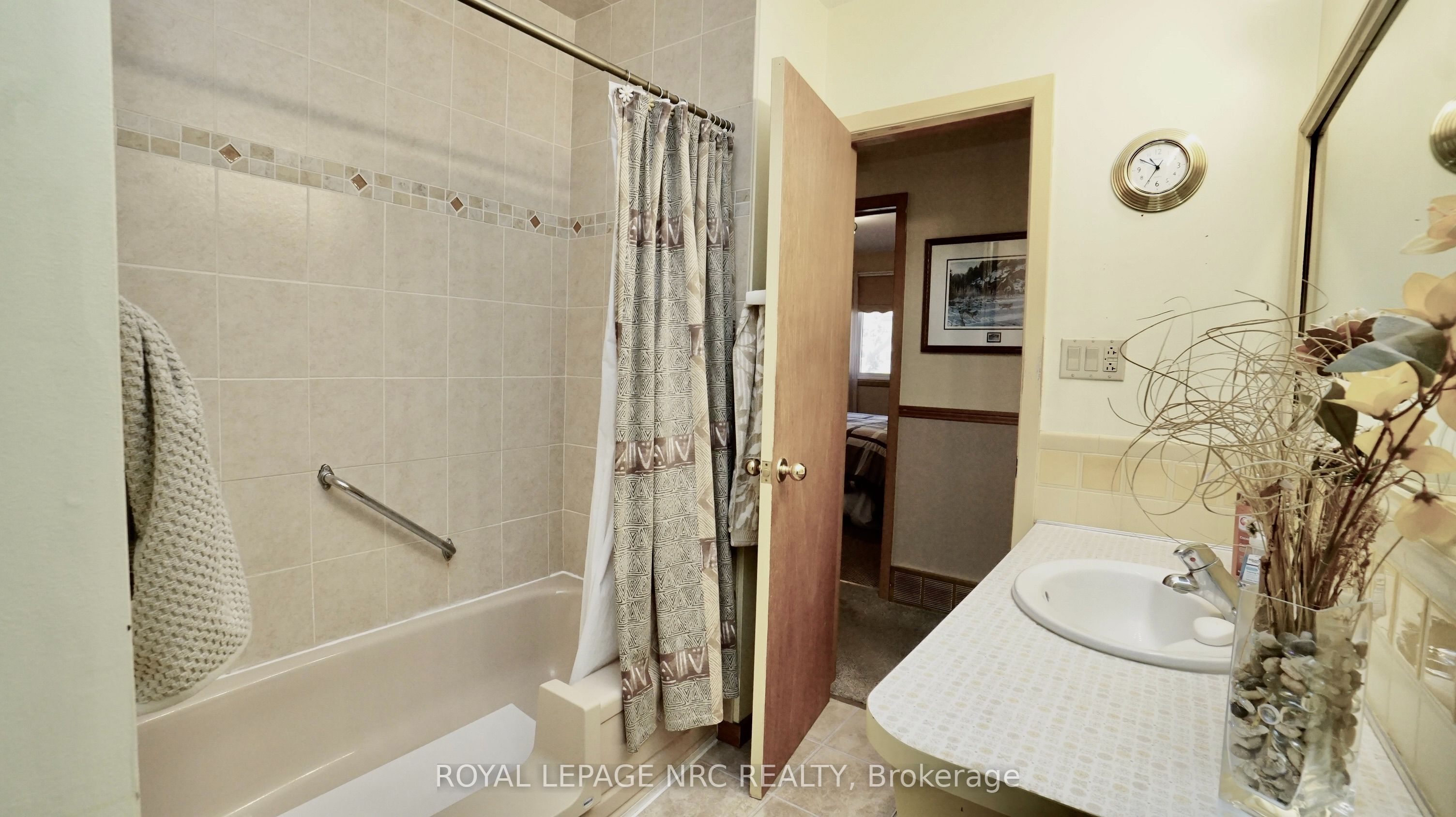 7030 Whitman Avenue Property Photo 26