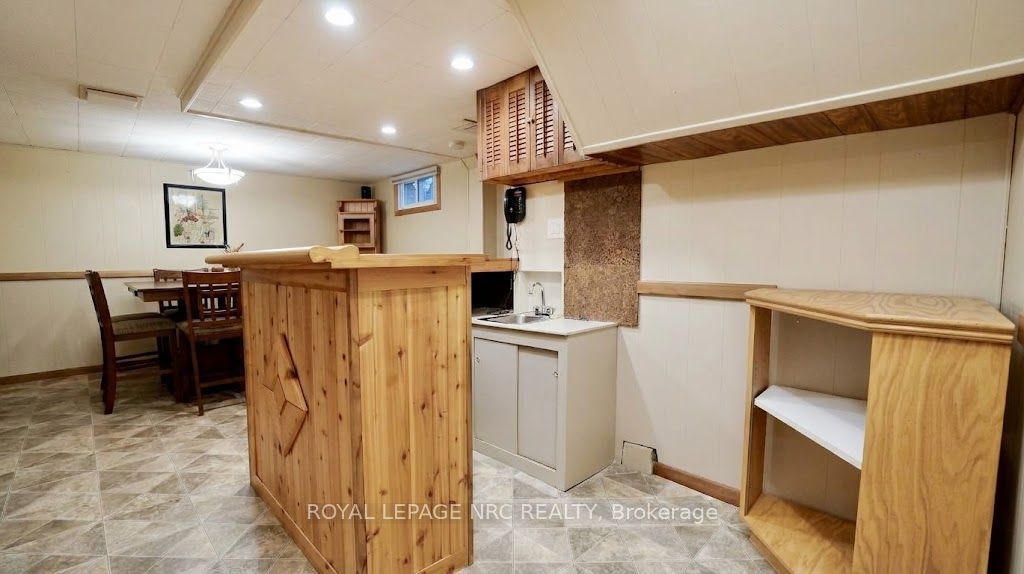 7030 Whitman Avenue Property Photo 32