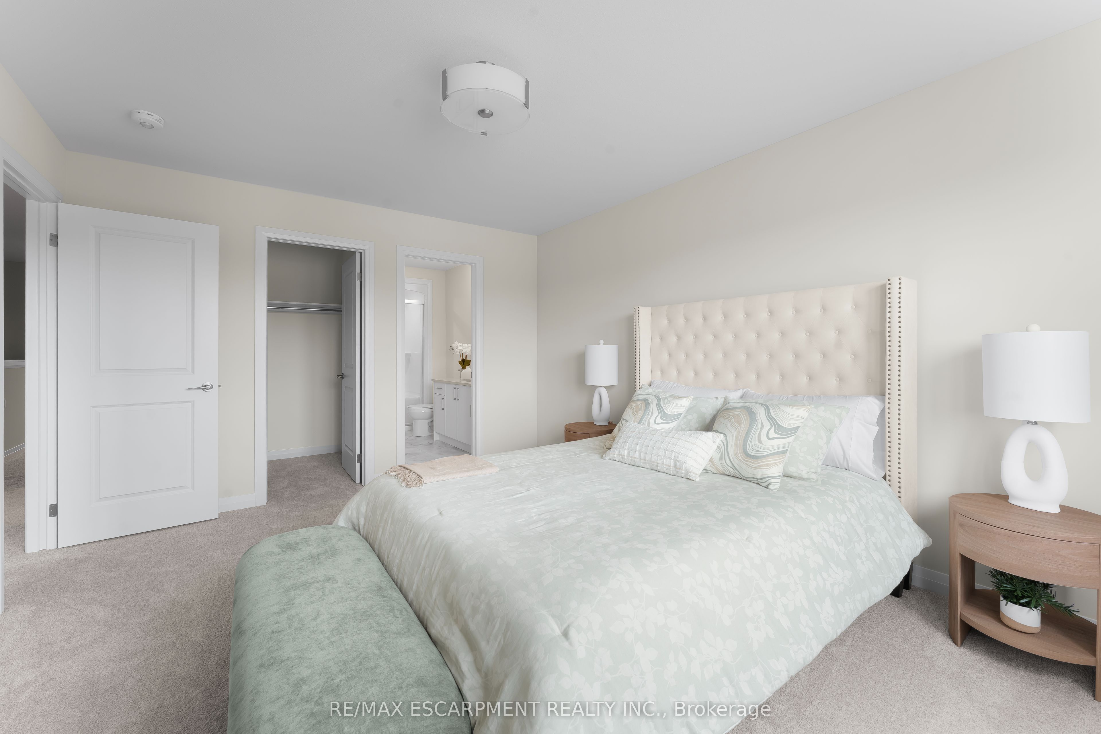 957 Clare Avenue Property Photo 19