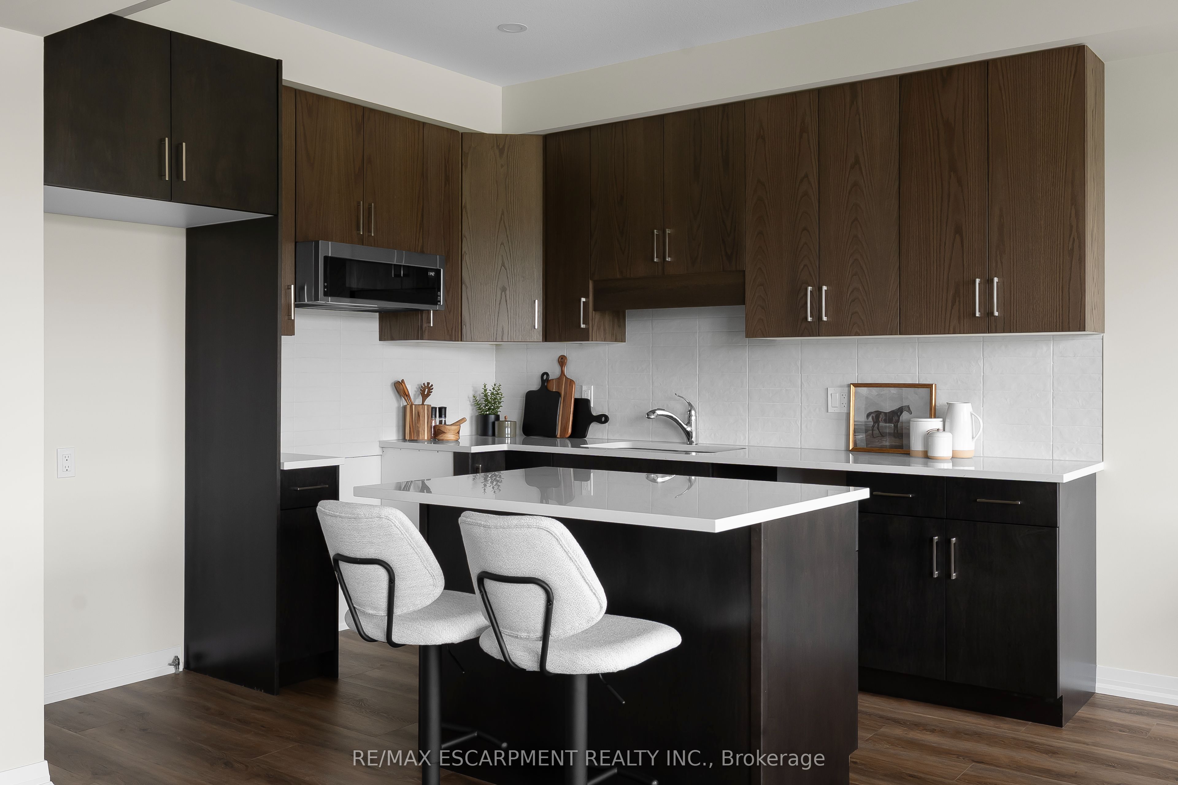 957 Clare Avenue Property Photo 32