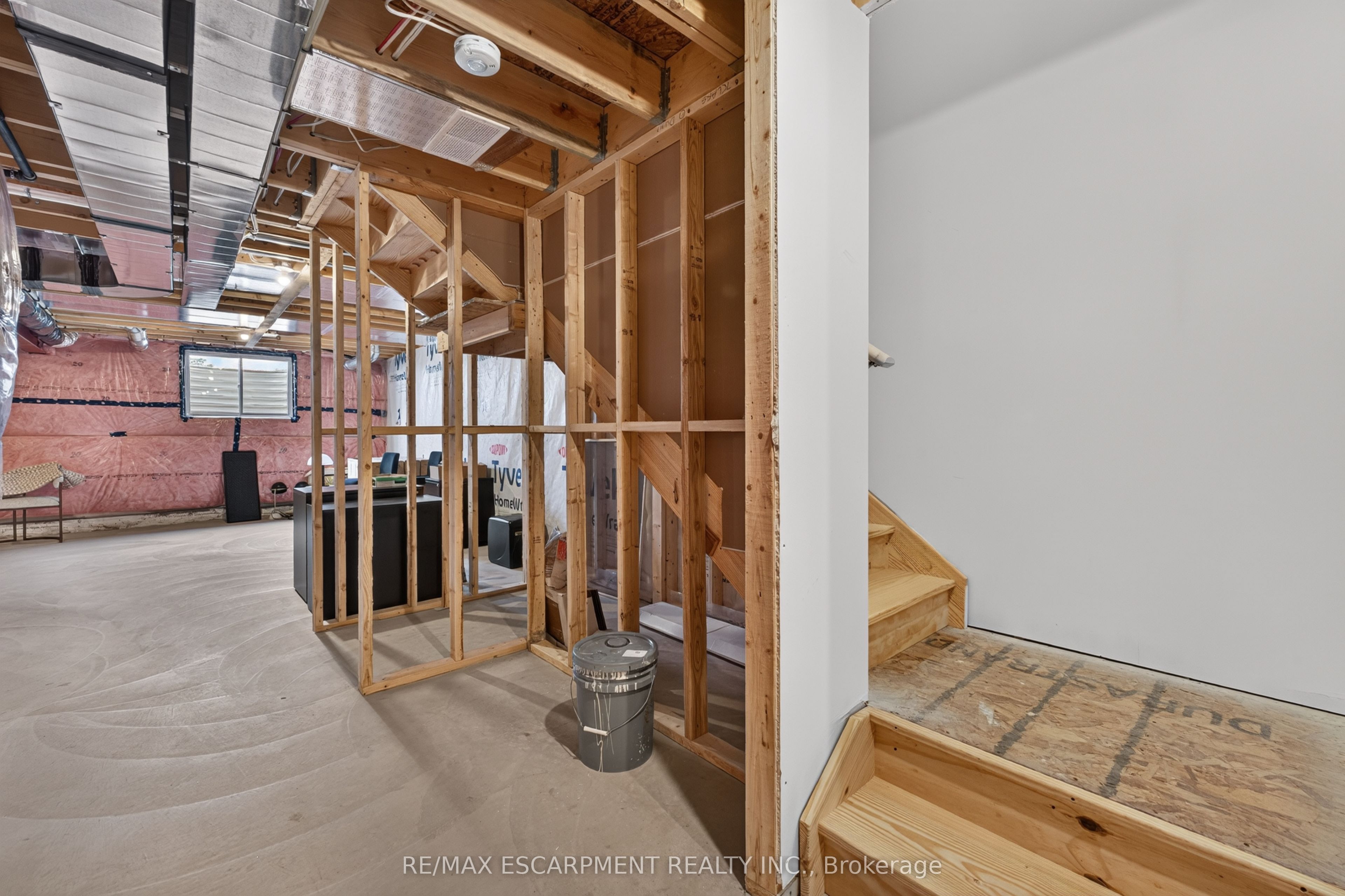 957 Clare Avenue Property Photo 34