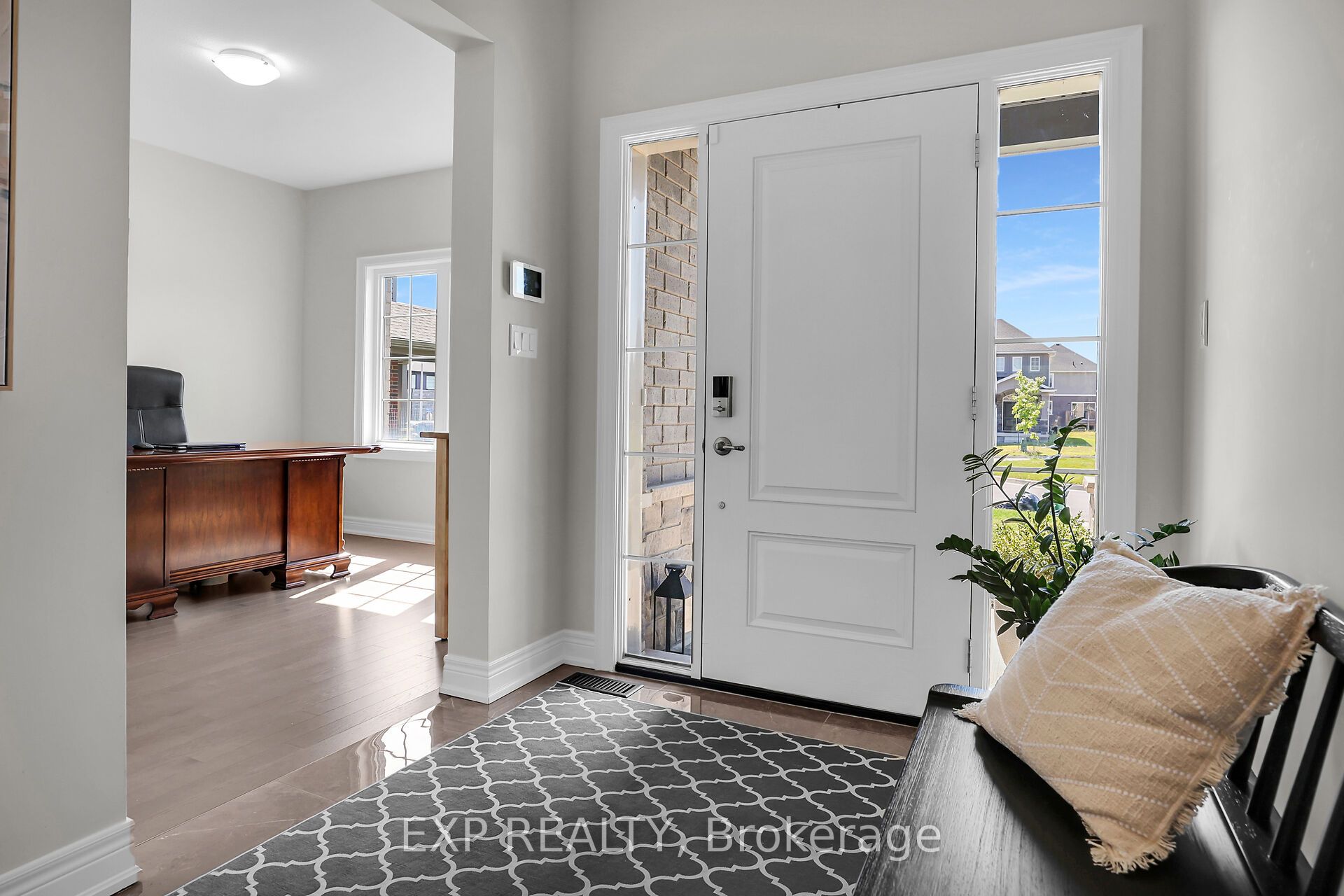 3608 Carolinia Court Property Photo 4