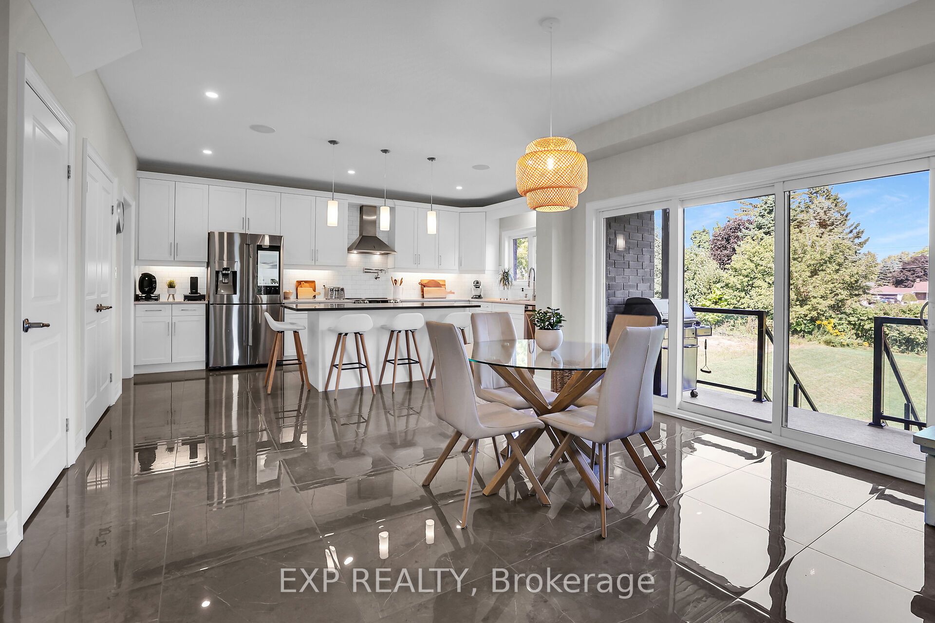 3608 Carolinia Court Property Photo 13