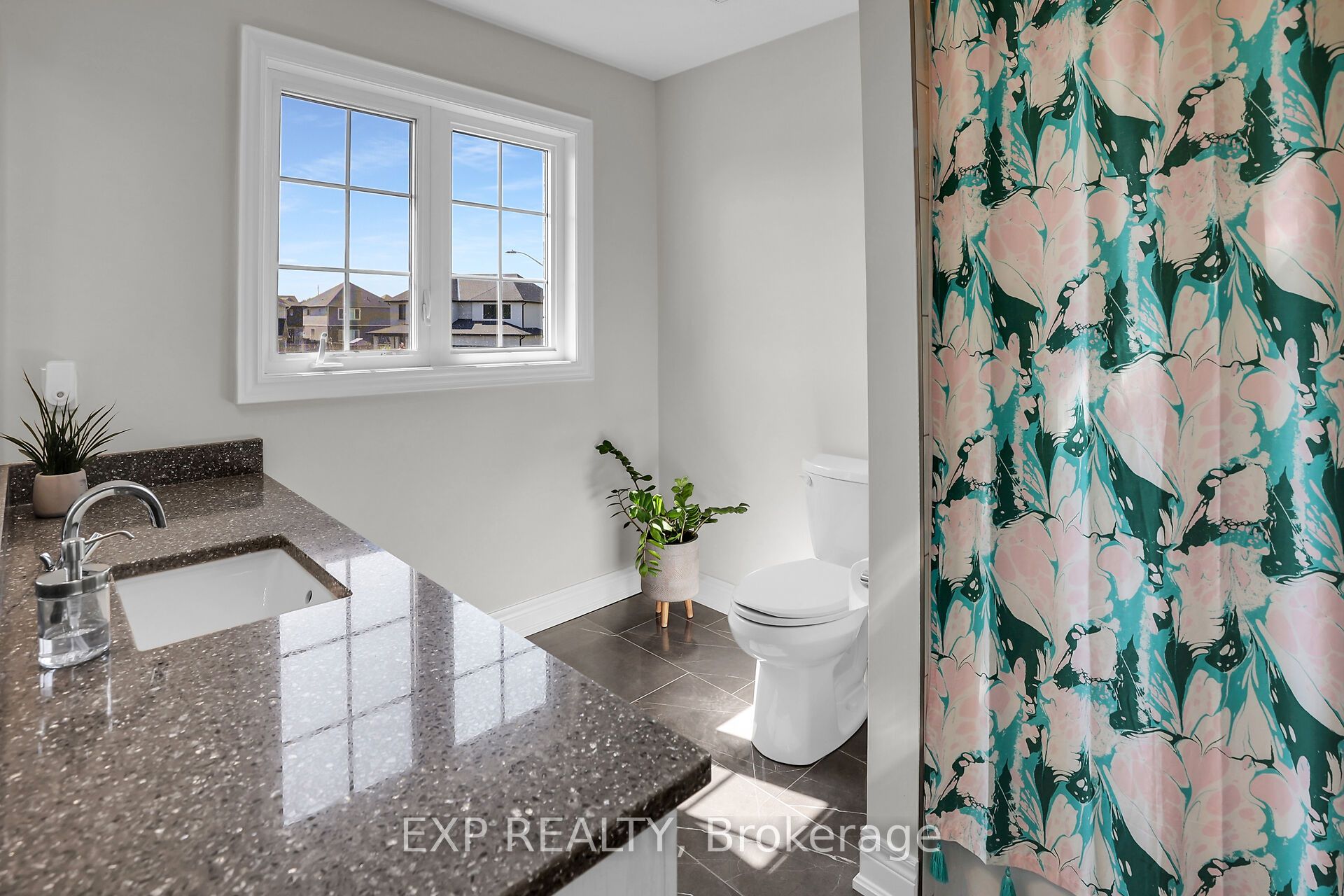 3608 Carolinia Court Property Photo 32