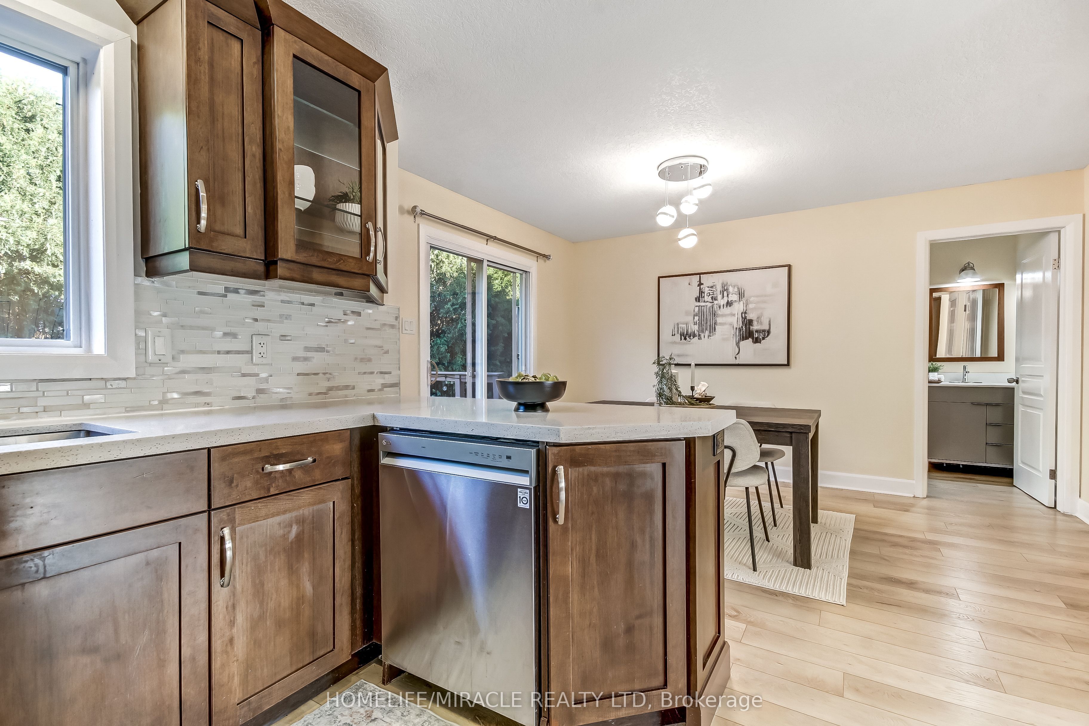 23 Willis Avenue Property Photo 7