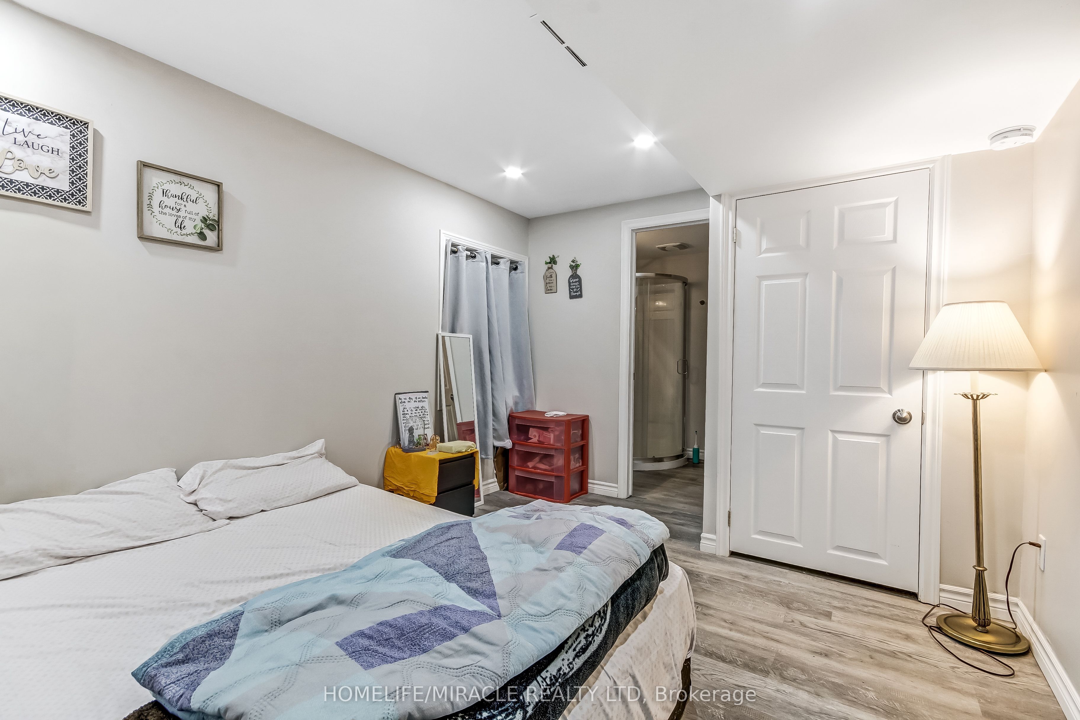 23 Willis Avenue Property Photo 17