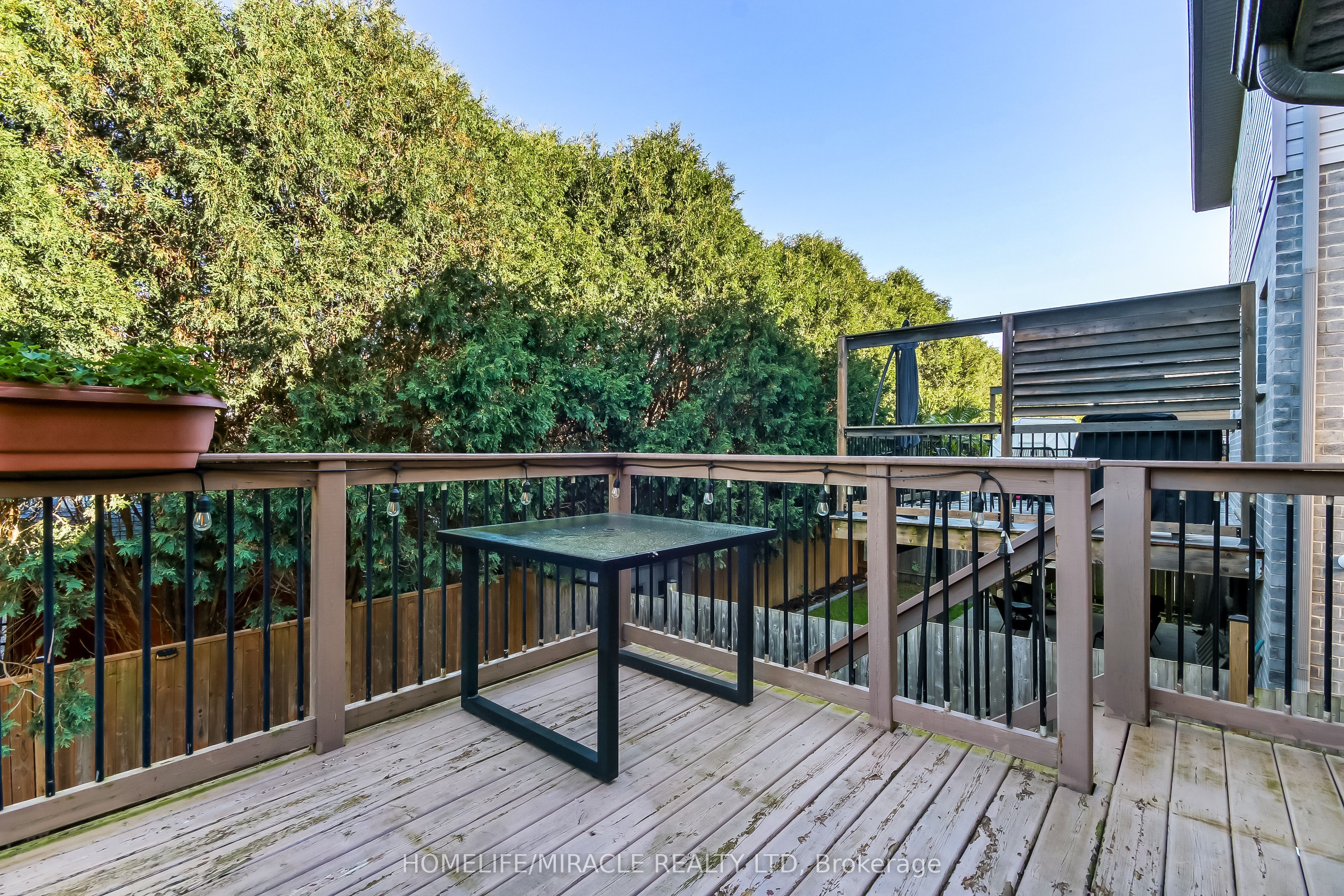 23 Willis Avenue Property Photo 21