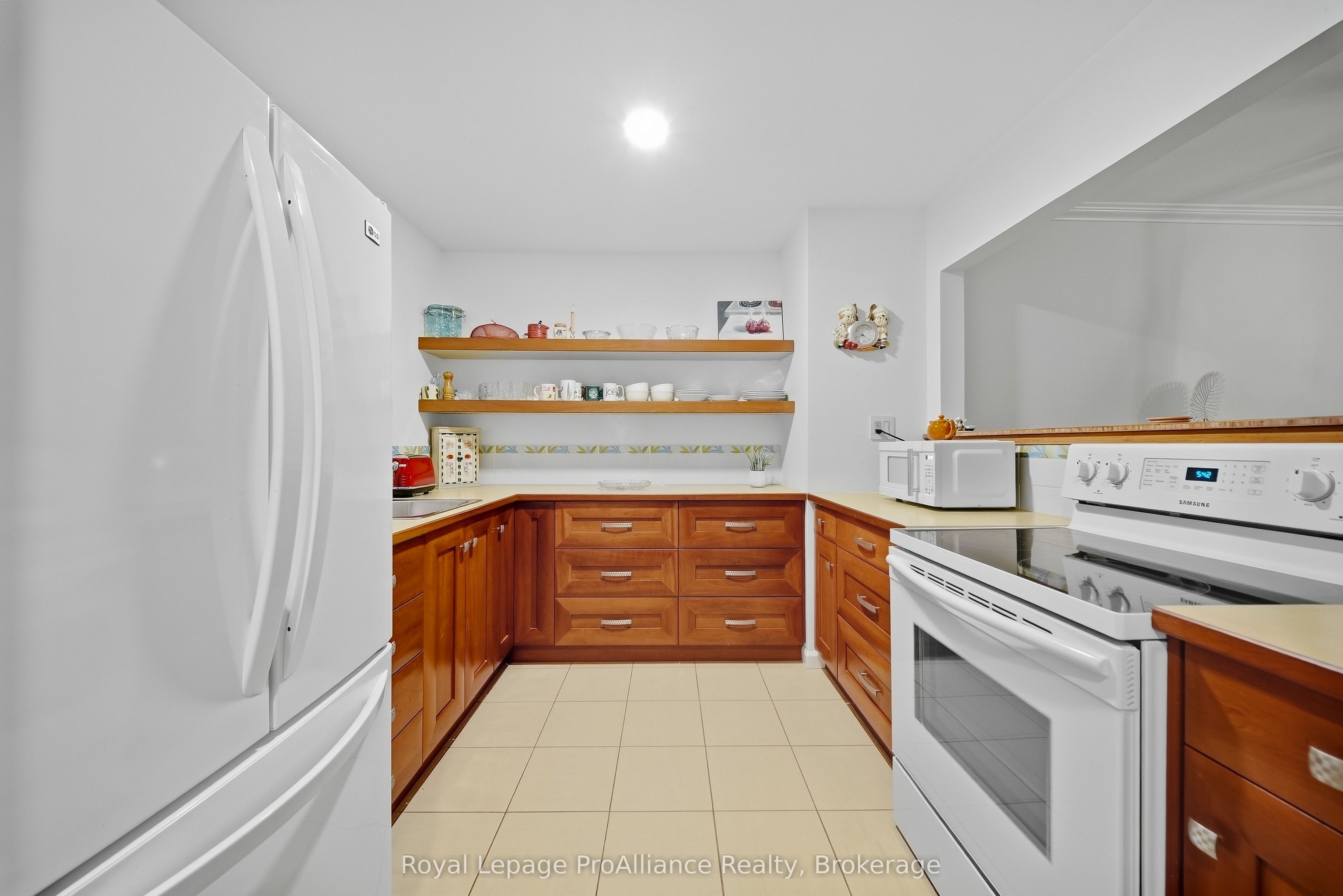 223 North Park Street 311c Property Photo 11