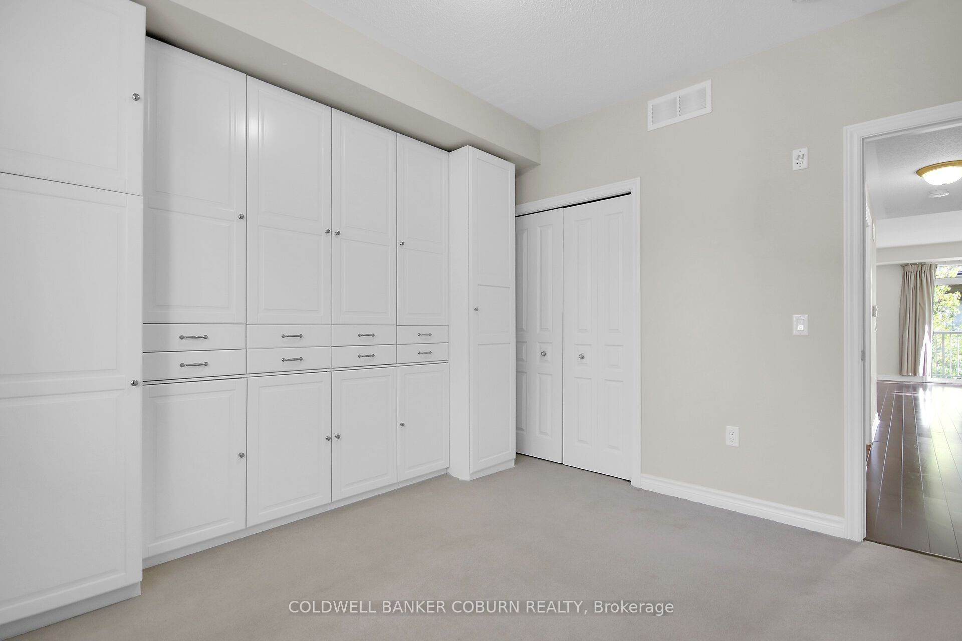 34 Tadley Private C Property Photo 23