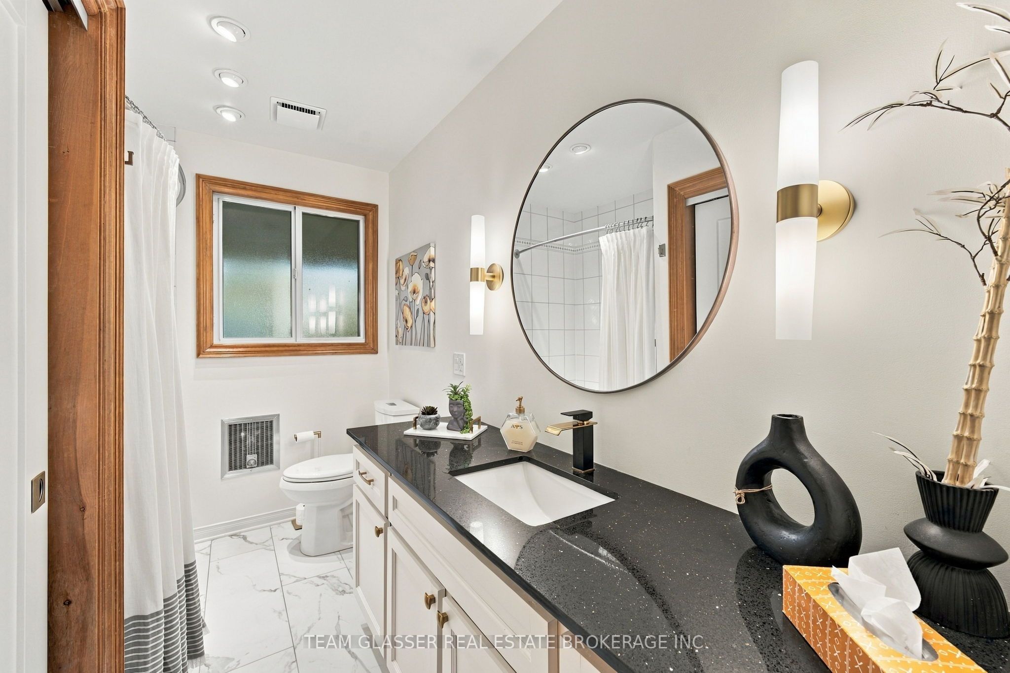 8421 Defore Drive Property Photo 16