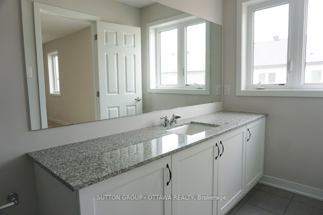 663 Allied Mews Property Photo 12