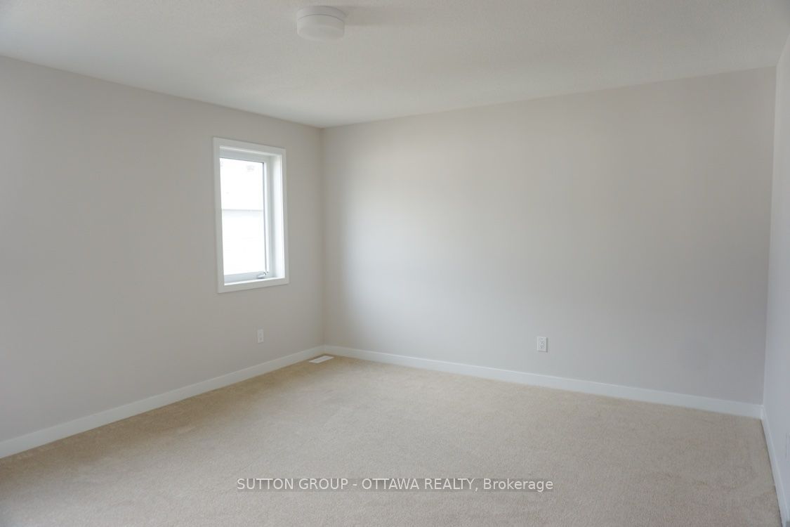 663 Allied Mews Property Photo 14