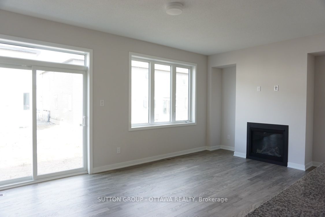 663 Allied Mews Property Photo 17