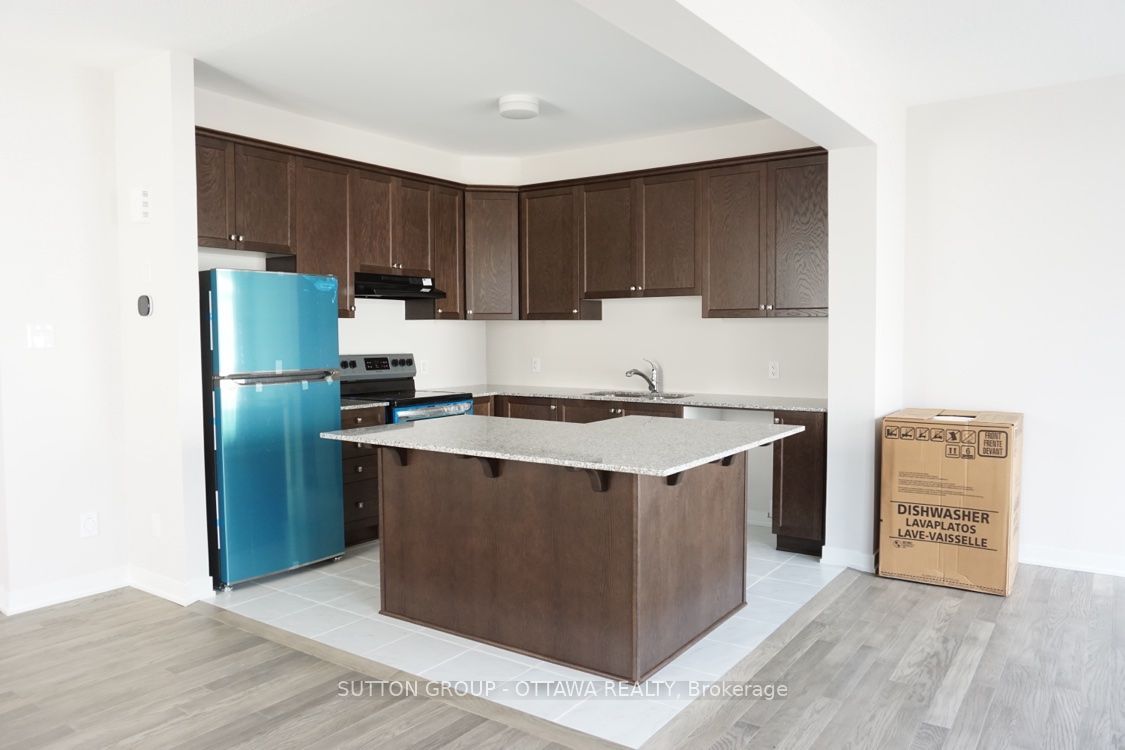 663 Allied Mews Property Photo 19