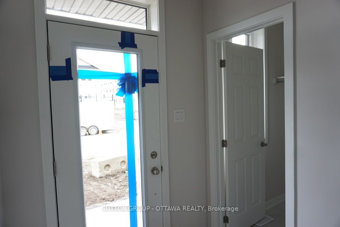 663 Allied Mews Property Photo 27