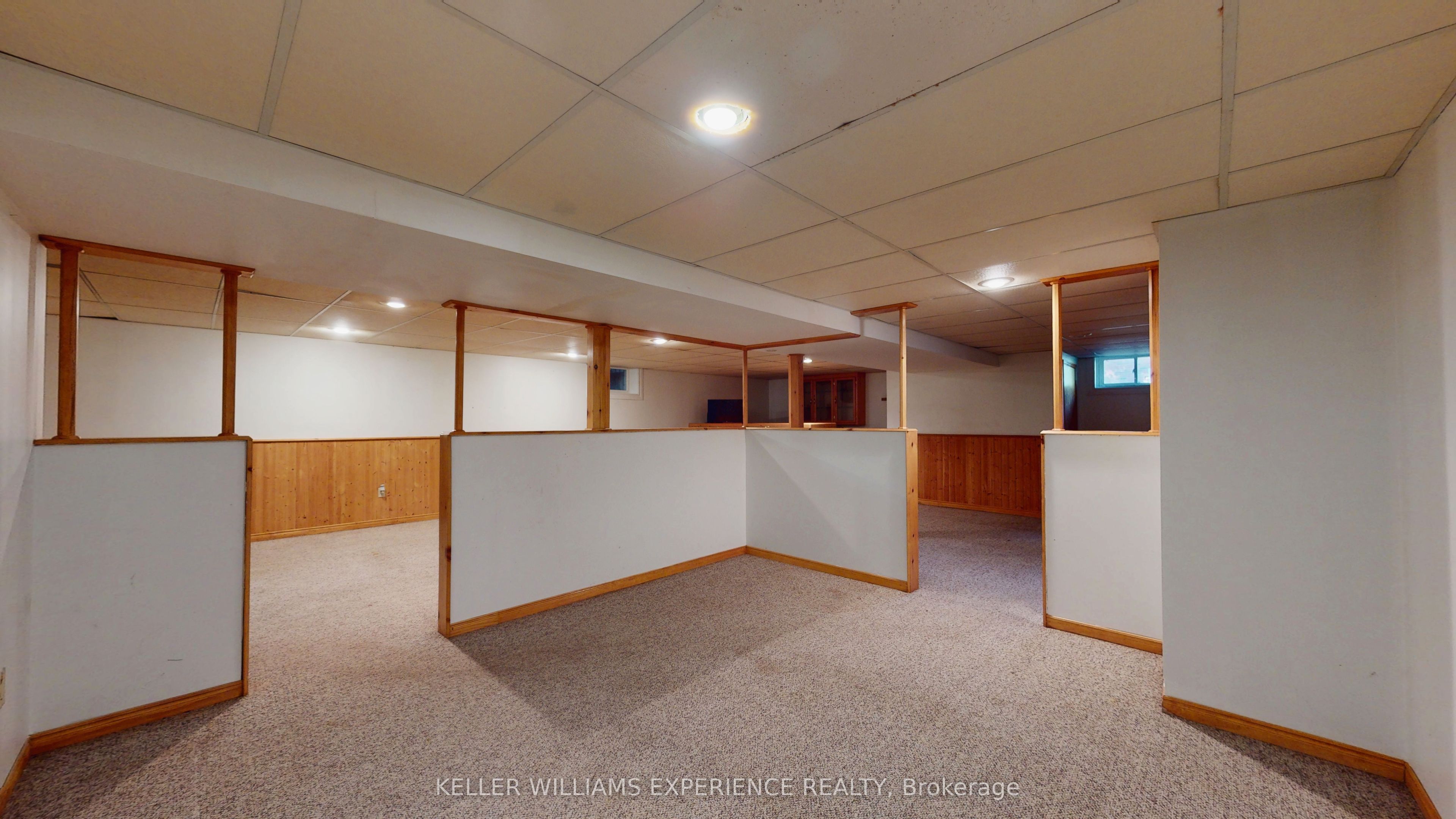 135 Catherine Street W Property Photo 16