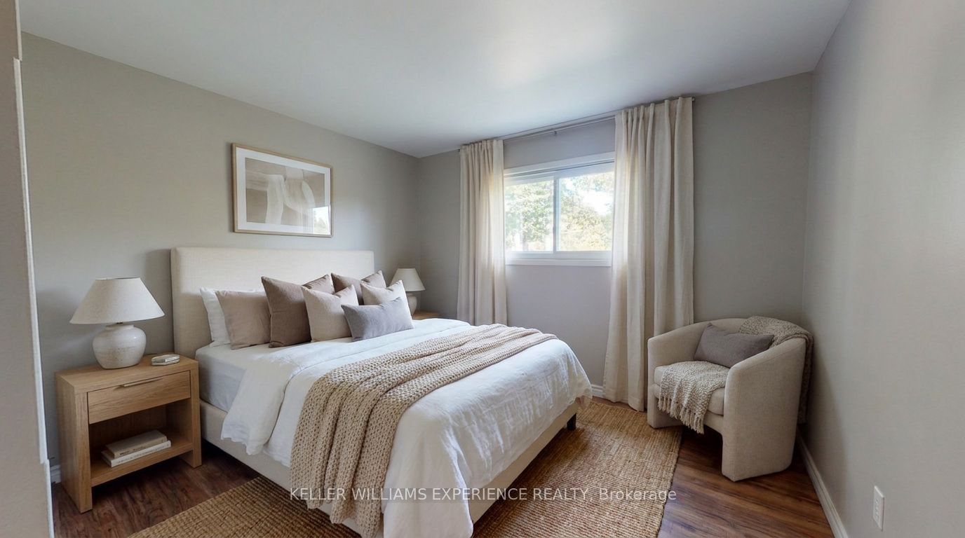 135 Catherine Street W Property Photo 26