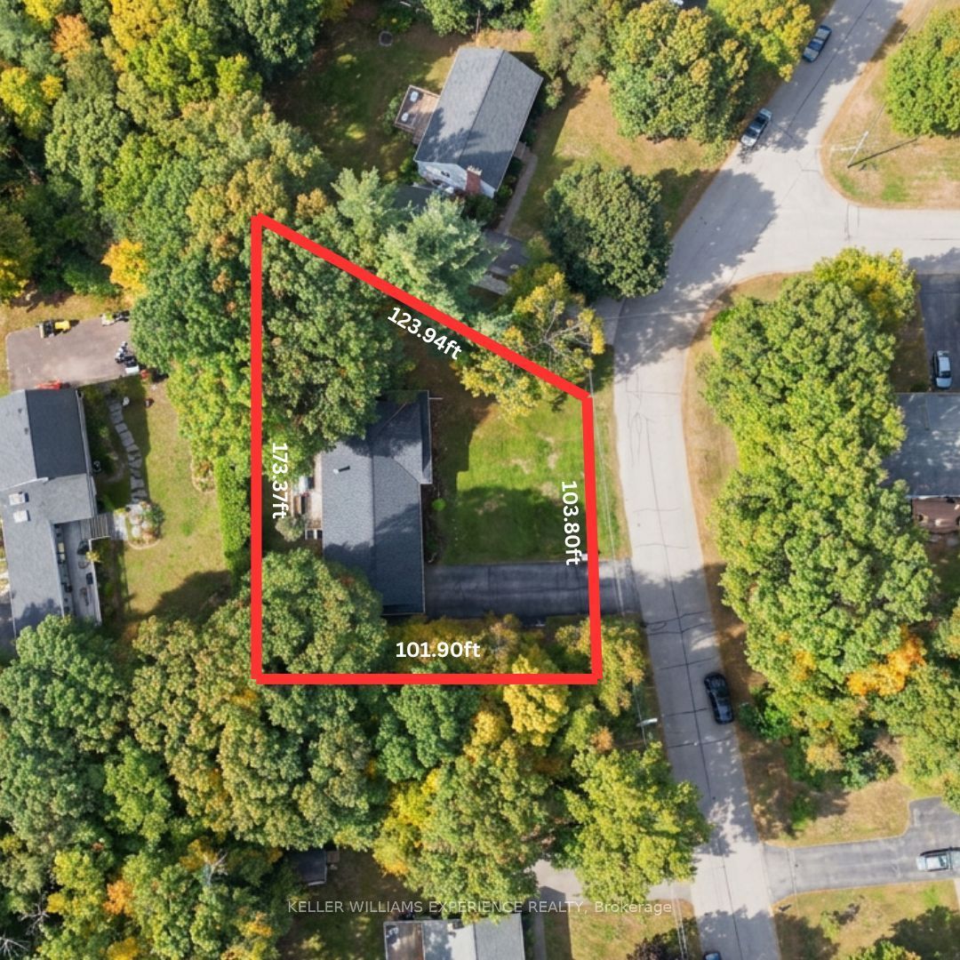 135 Catherine Street W Property Photo 31