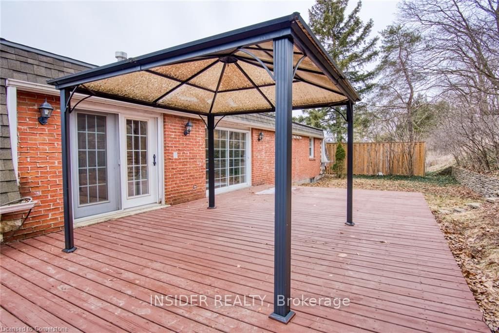 234 Shakespeare Drive Property Photo 4