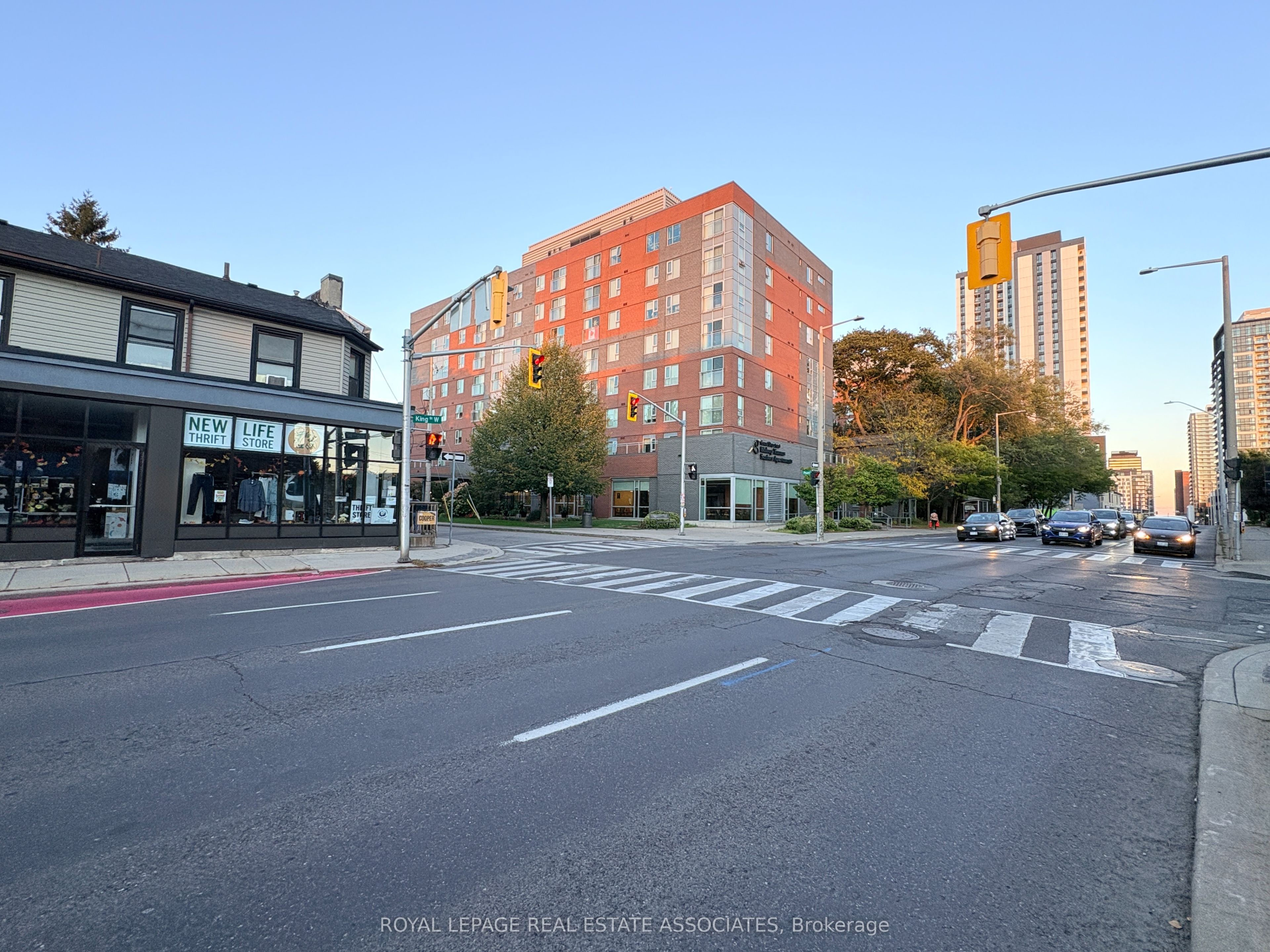 428 King Street W Property Photo 11