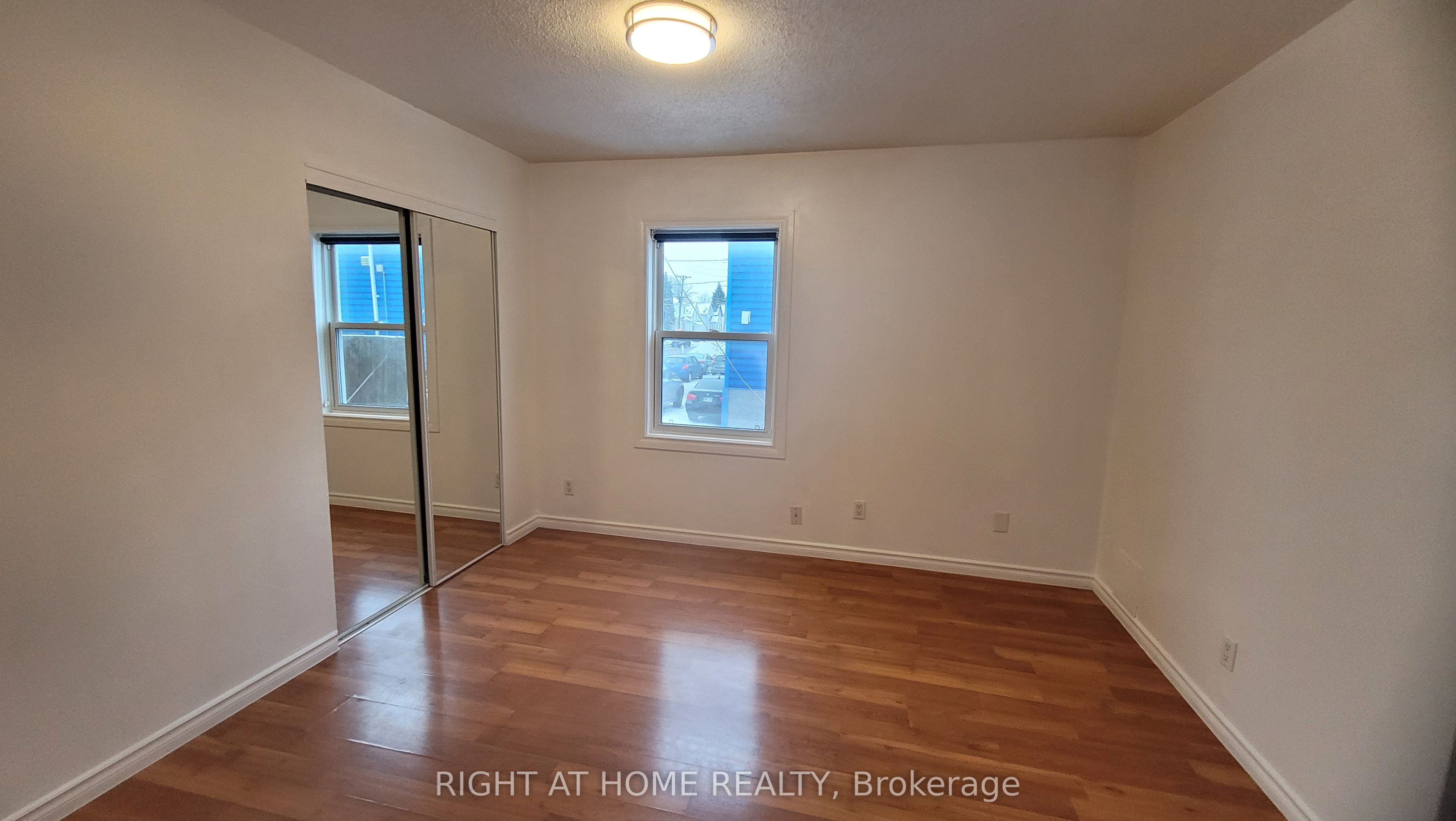 298 Montfort Street Property Photo 16