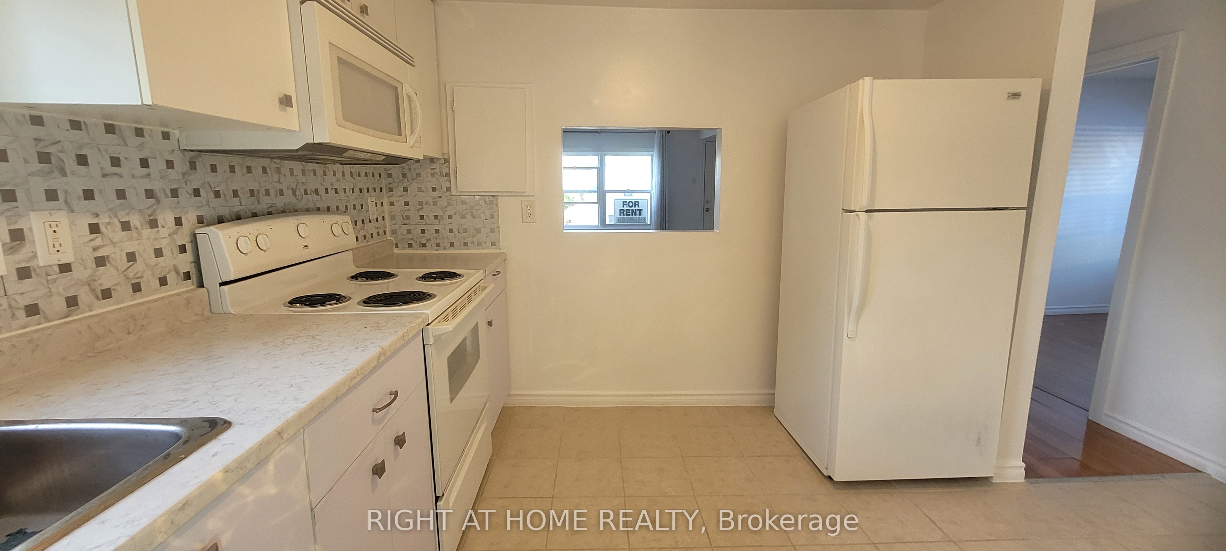 298 Montfort Street Property Photo 26