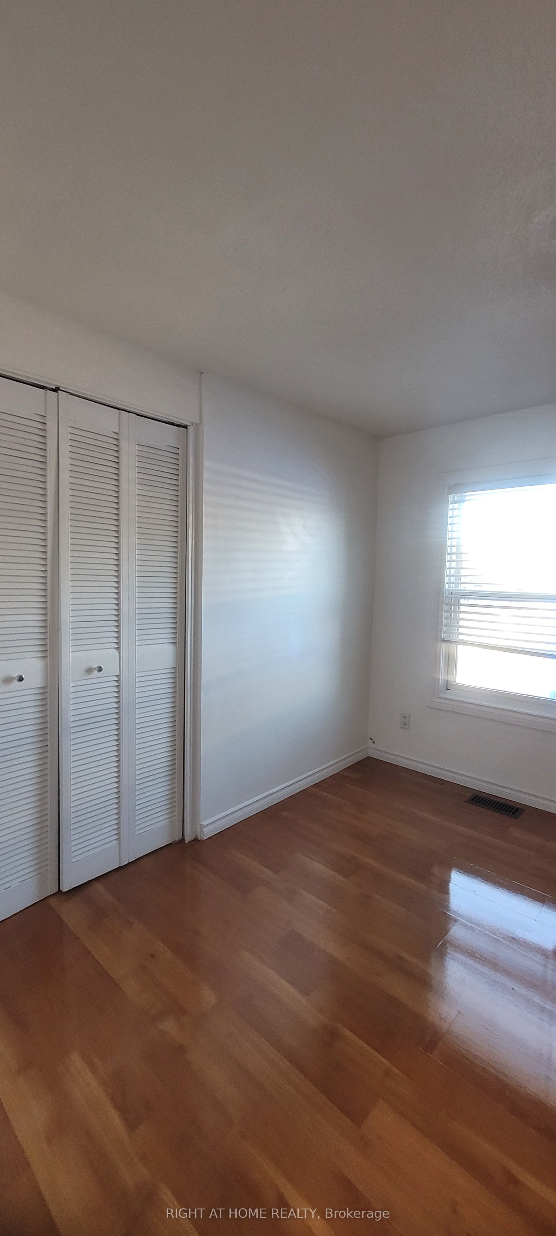 298 Montfort Street Property Photo 27