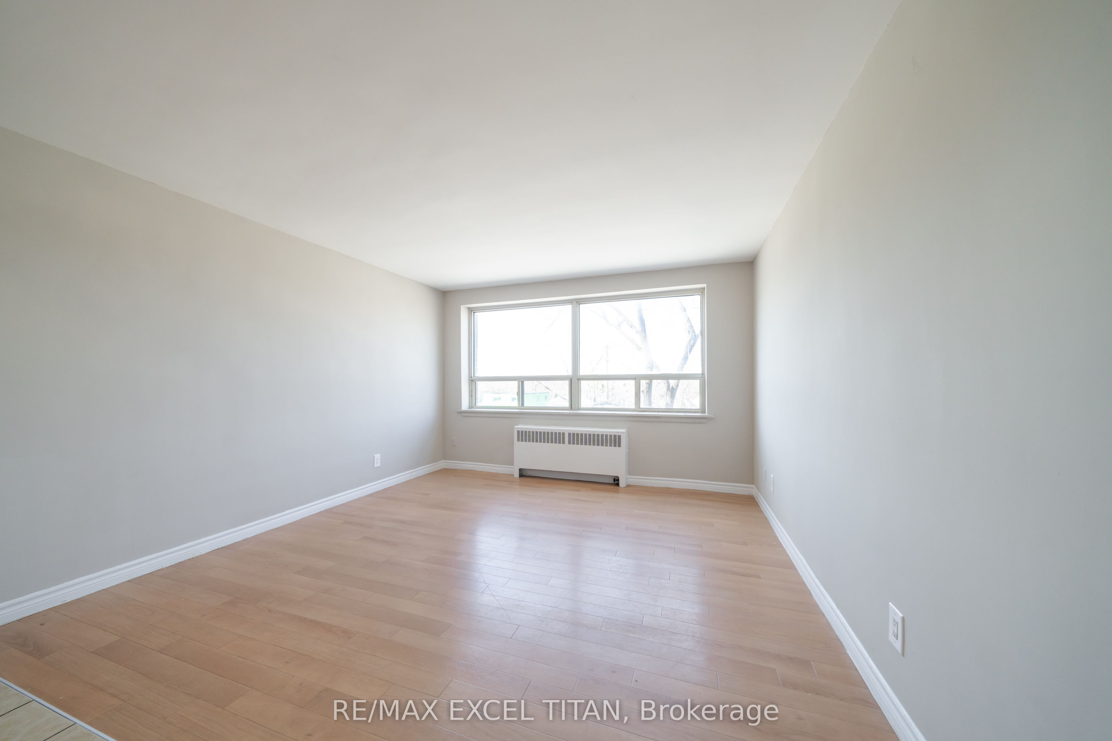 468 Ottawa Street 740d Property Photo 3