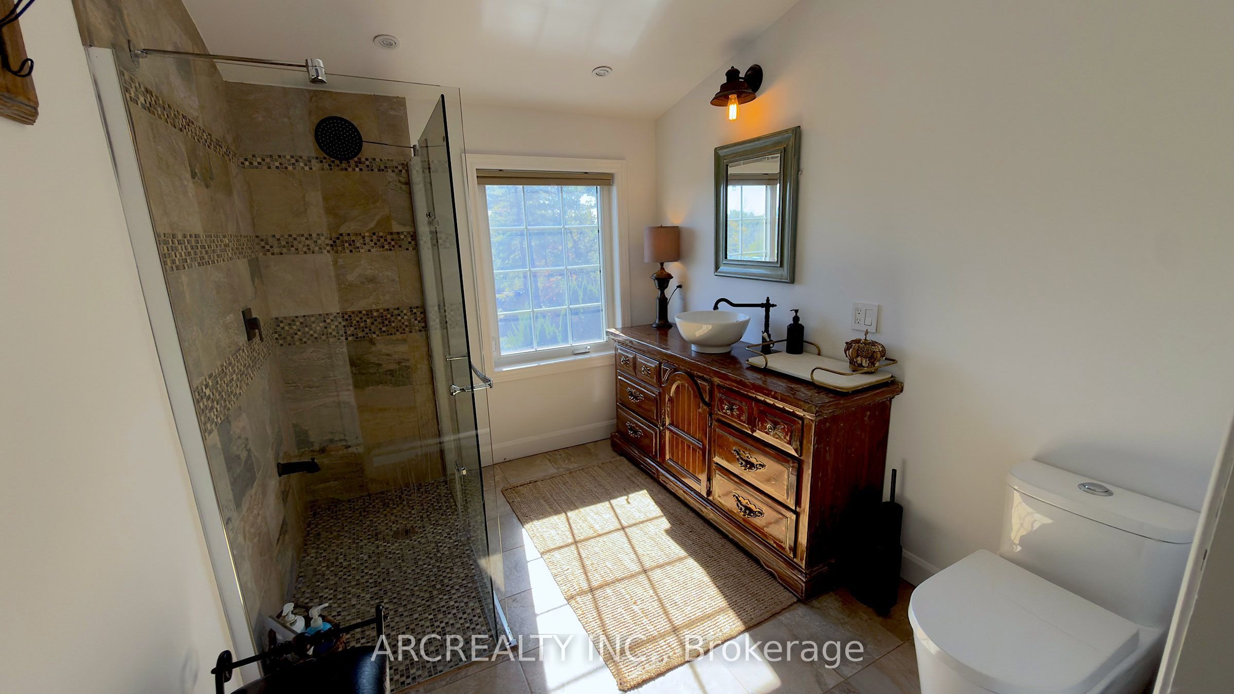 388303 20th Side Road Property Photo 32
