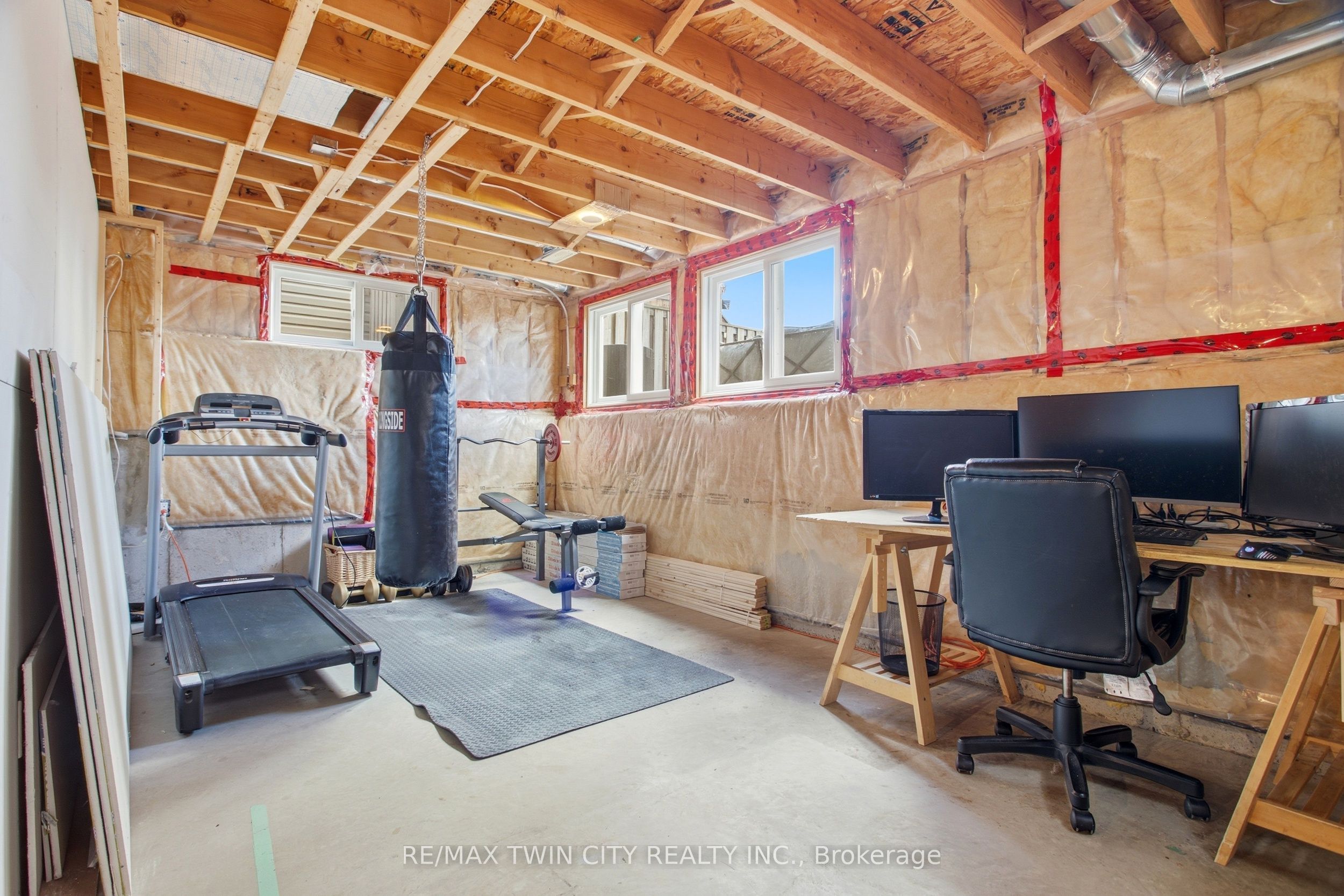 X13879278 Property Photo 21