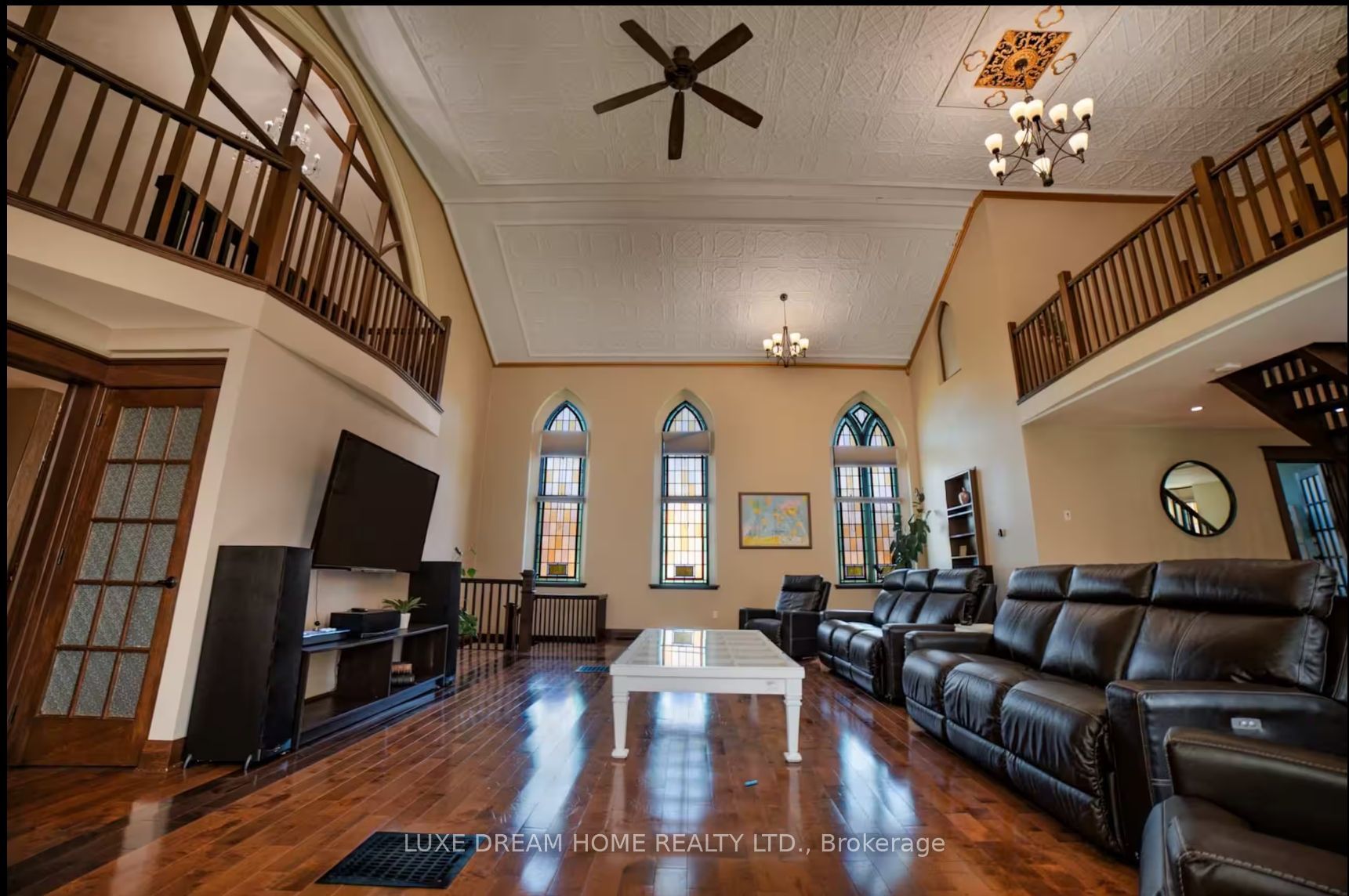 42 Clyde Street Property Photo 4