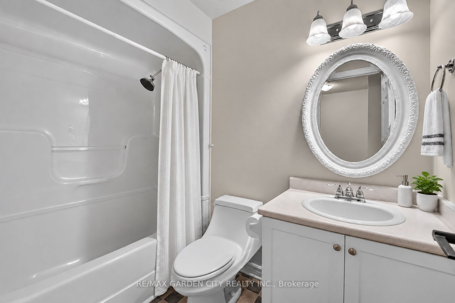 25 Walker Court Property Photo 19