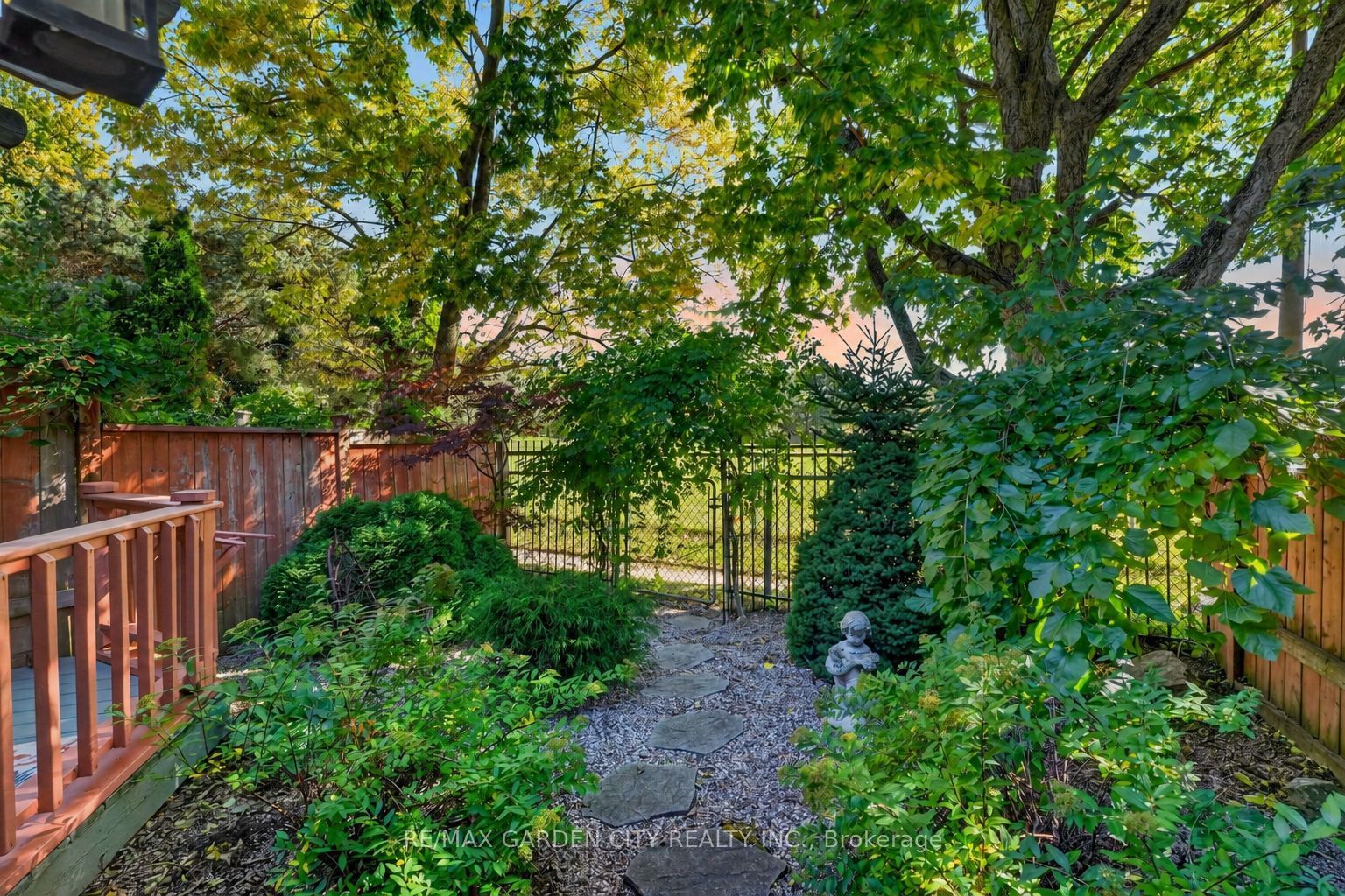 25 Walker Court Property Photo 25