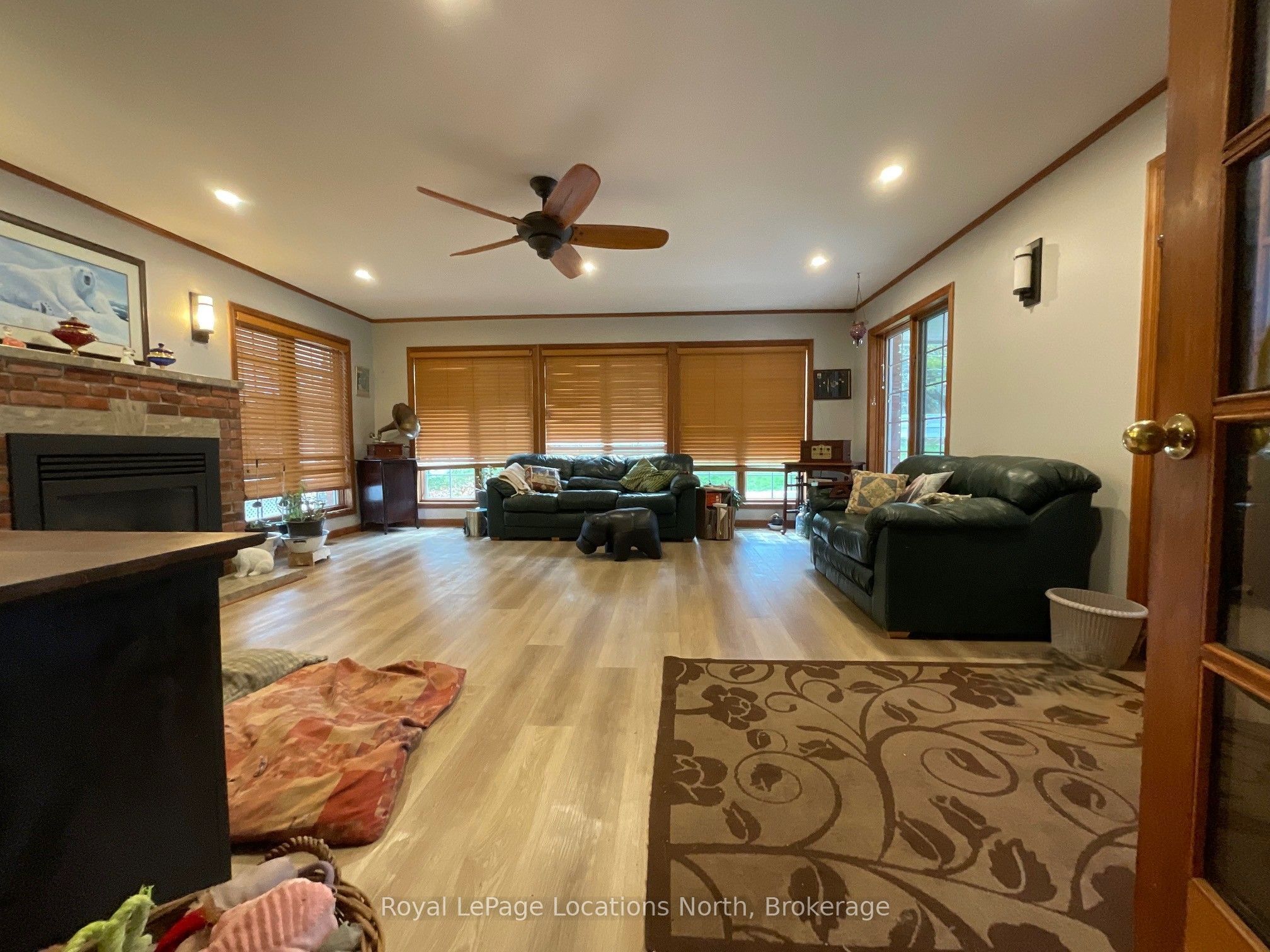272 Yonge Street Property Photo 5