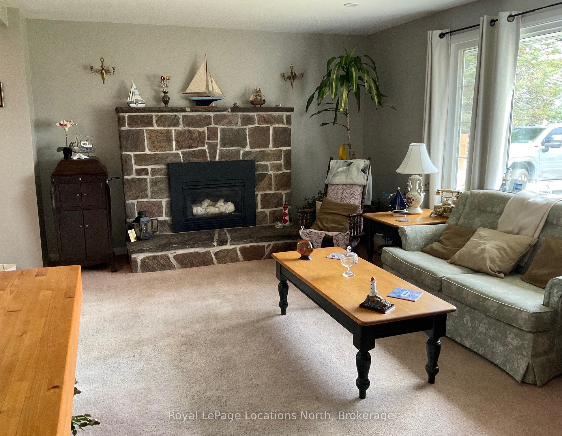 272 Yonge Street Property Photo 13