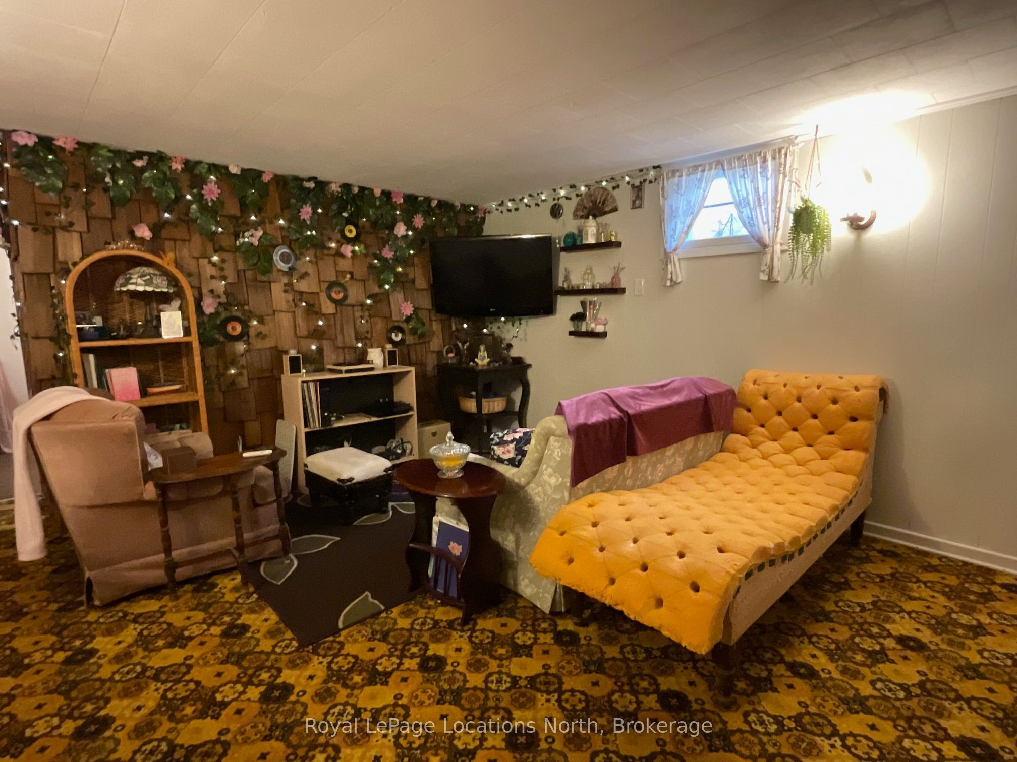 272 Yonge Street Property Photo 28