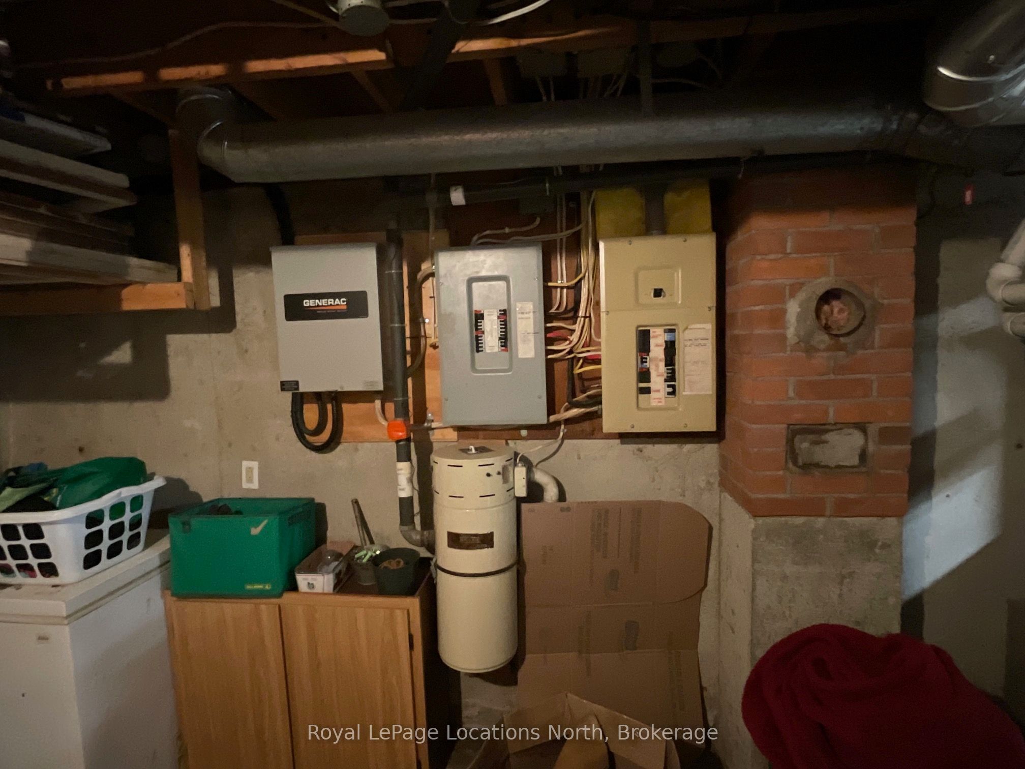 272 Yonge Street Property Photo 36
