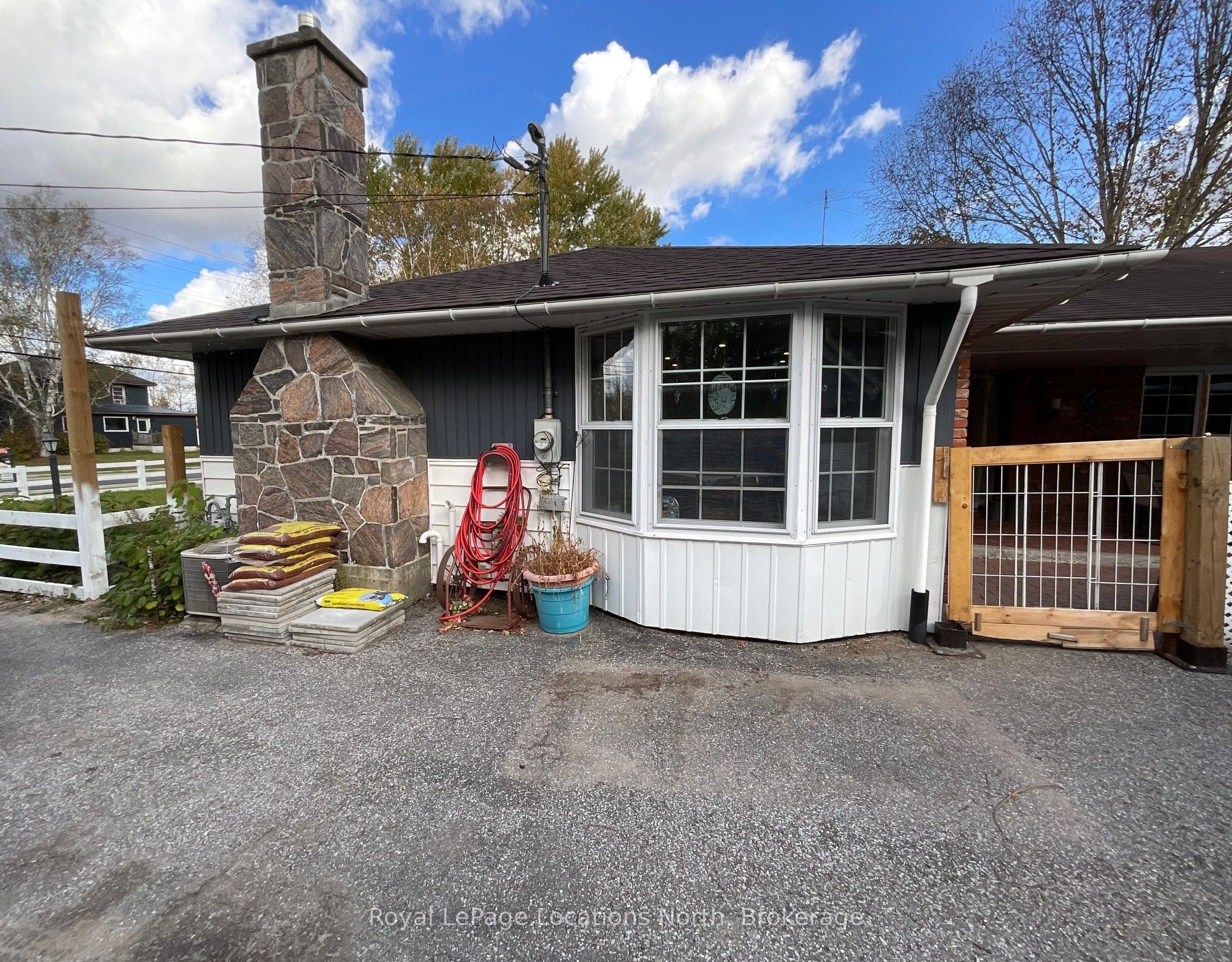 272 Yonge Street Property Photo 39