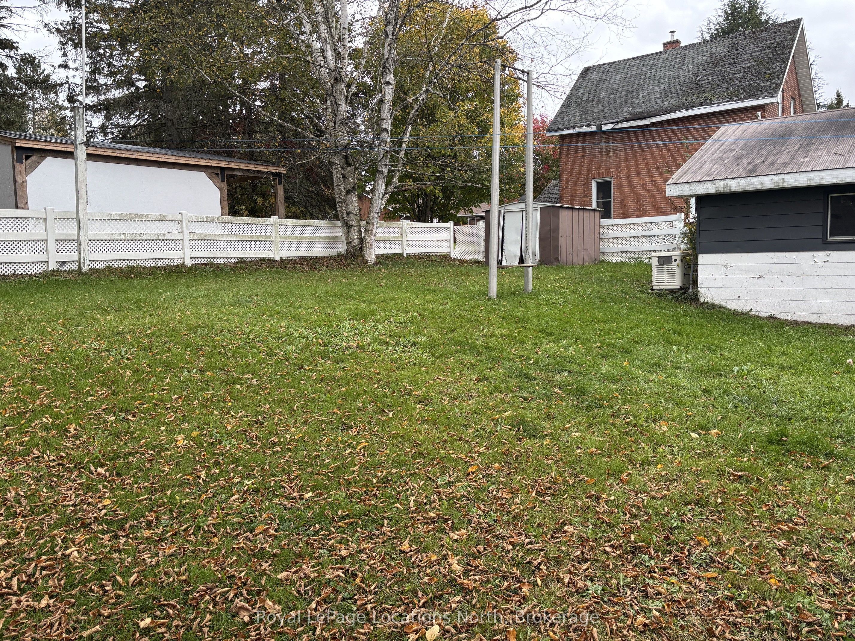 272 Yonge Street Property Photo 41