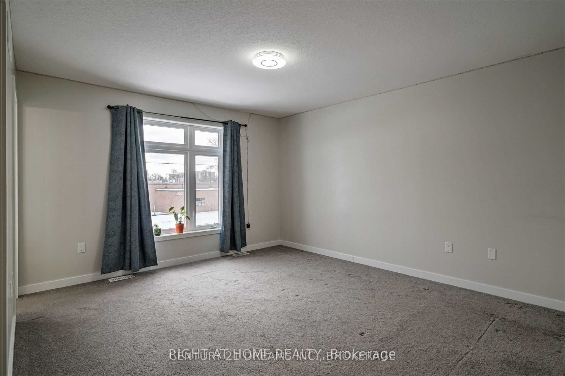 44 Franklin Street S Property Photo 19