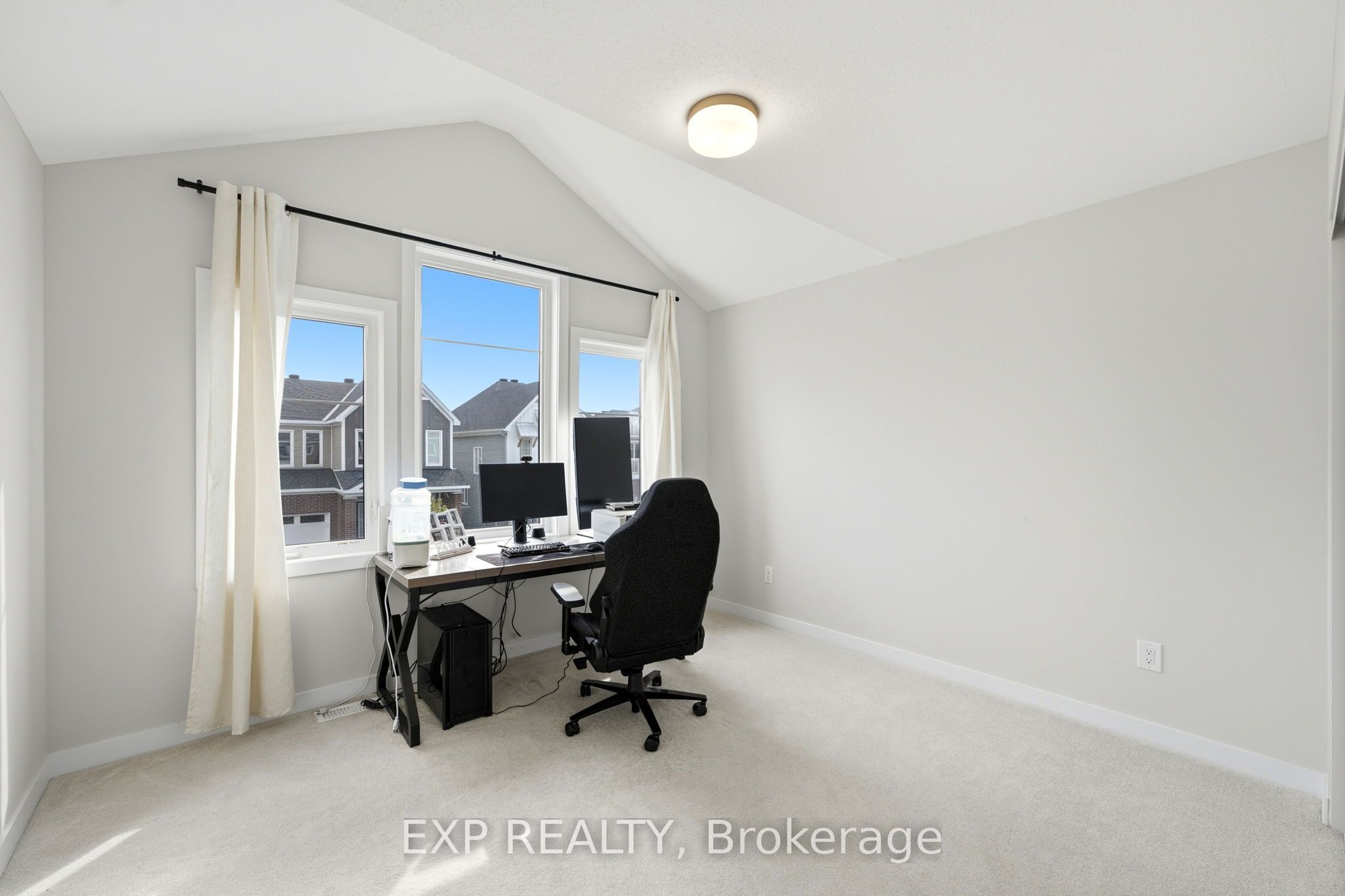 104 Hackamore Crescent Property Photo 22
