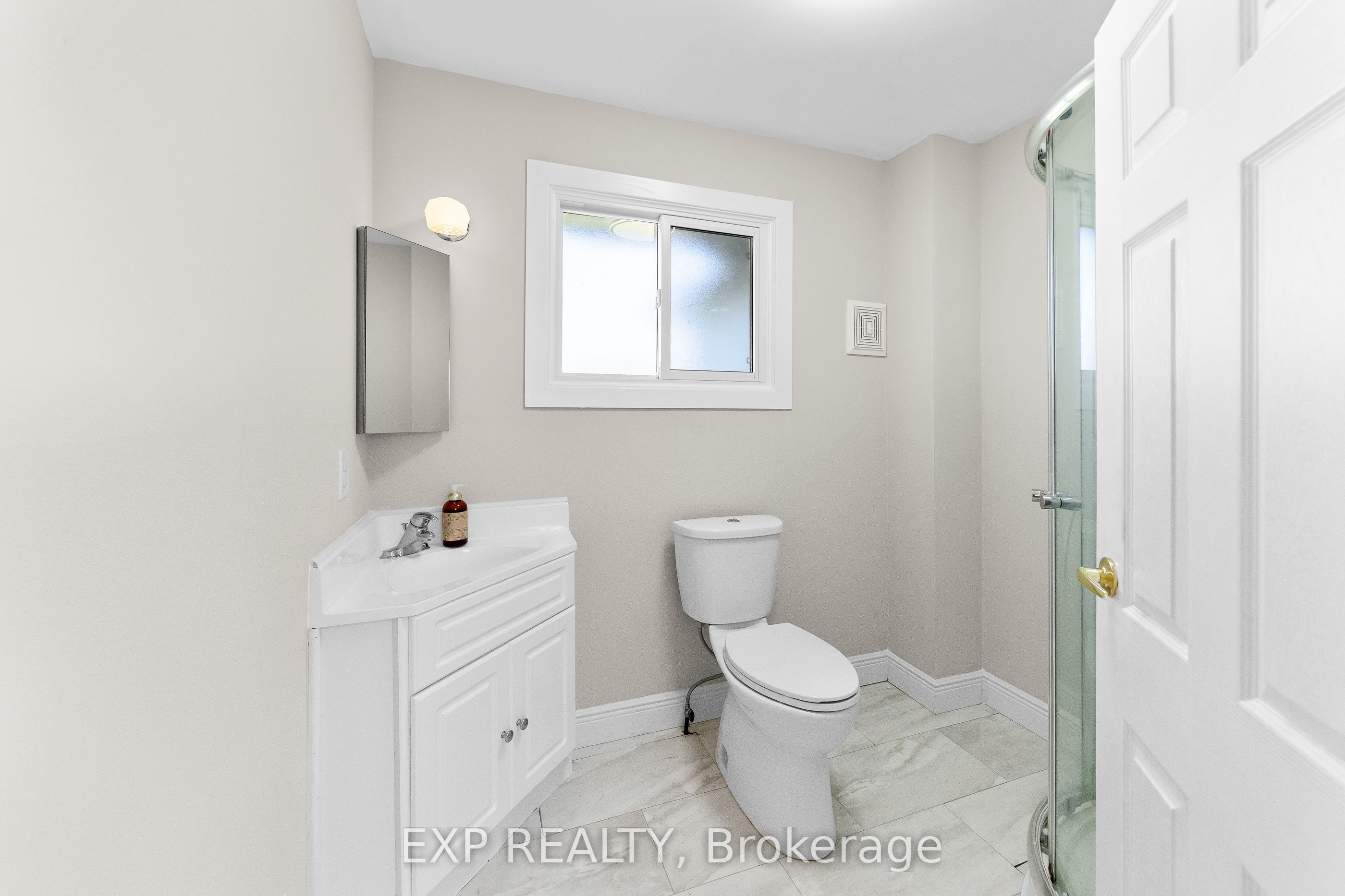 412 Windmill Point Road N Property Photo 25