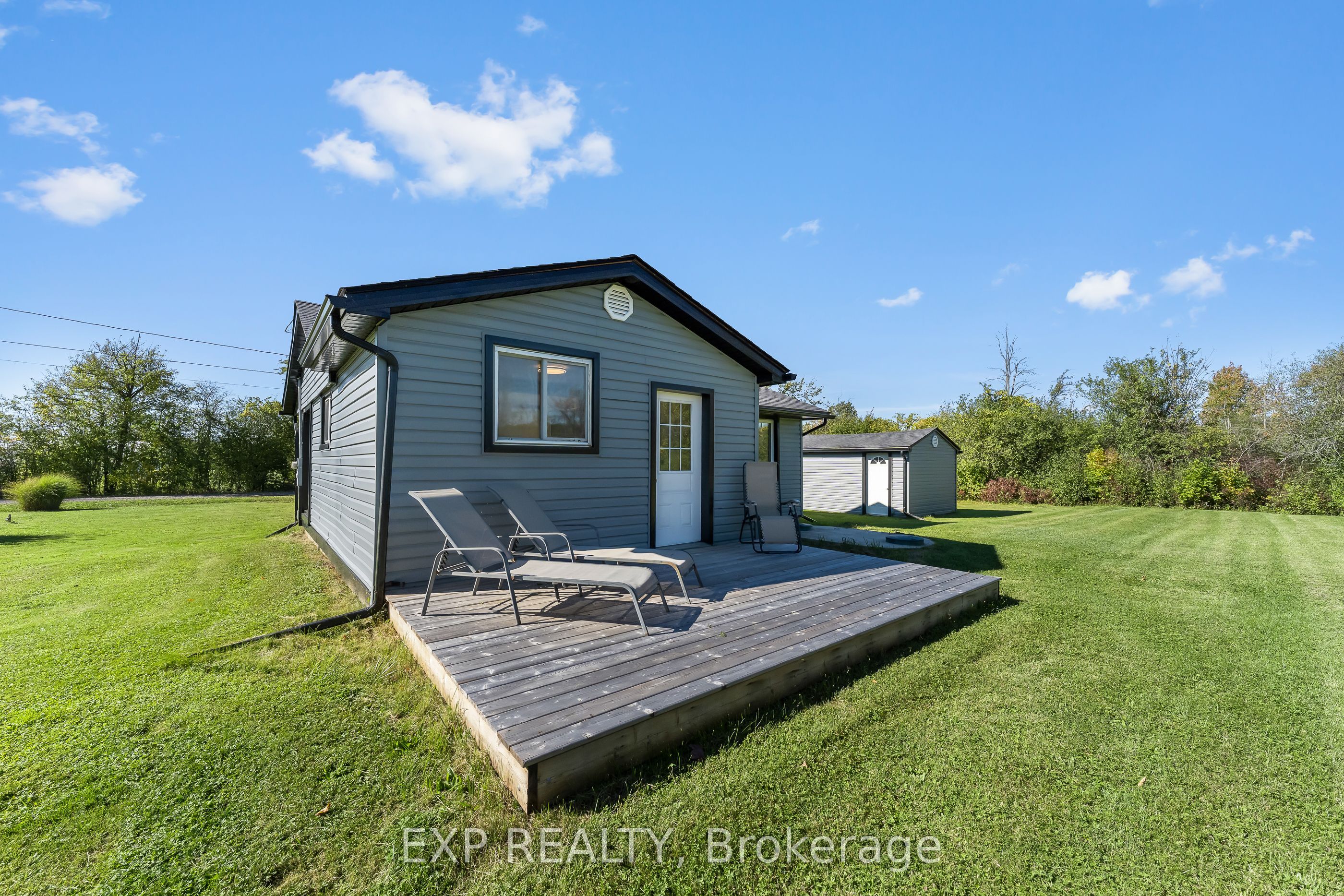 412 Windmill Point Road N Property Photo 28