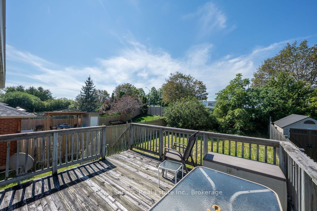 1005 Field Court Property Photo 10